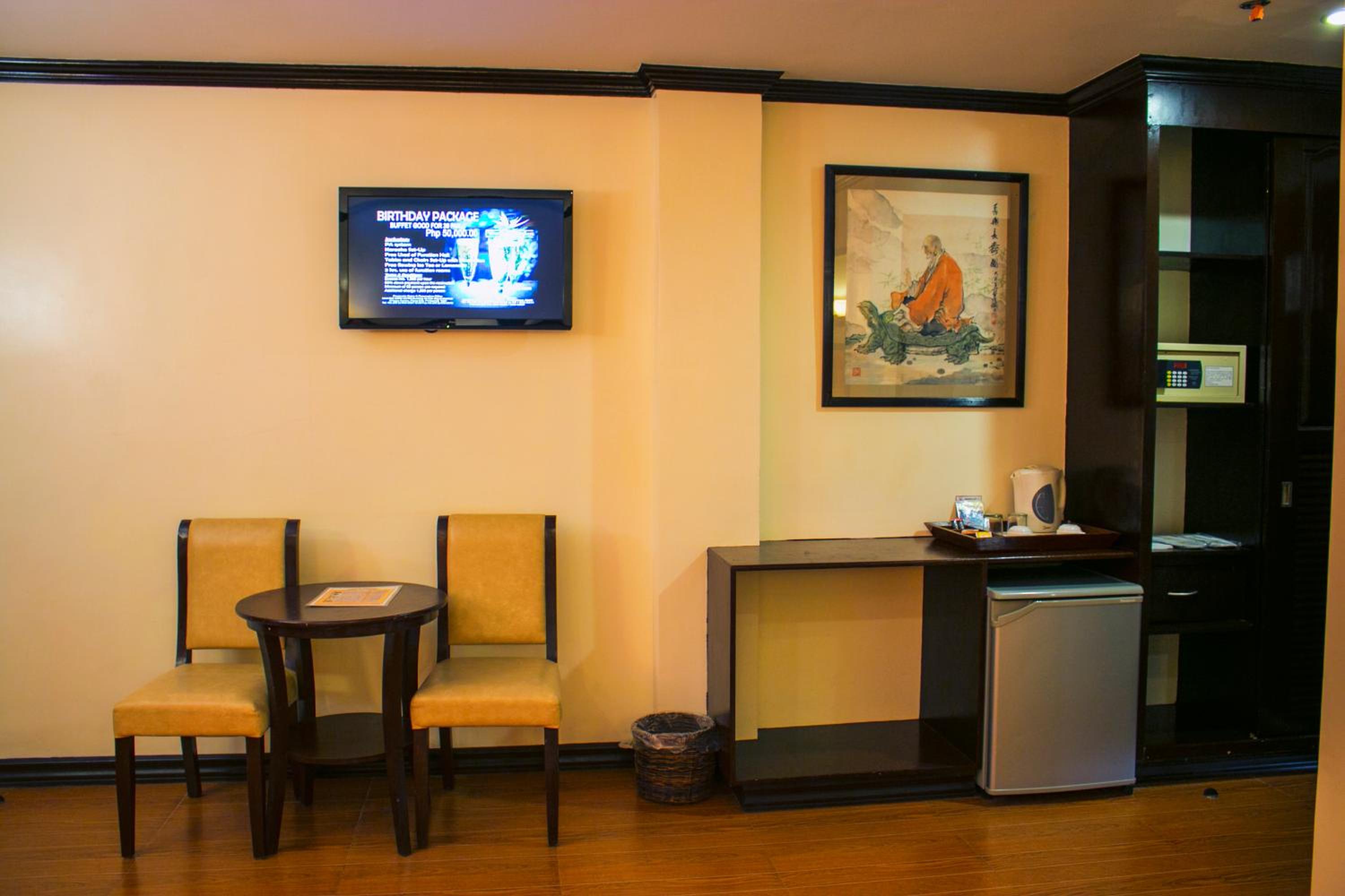 East Wing Deluxe  - Photo 15