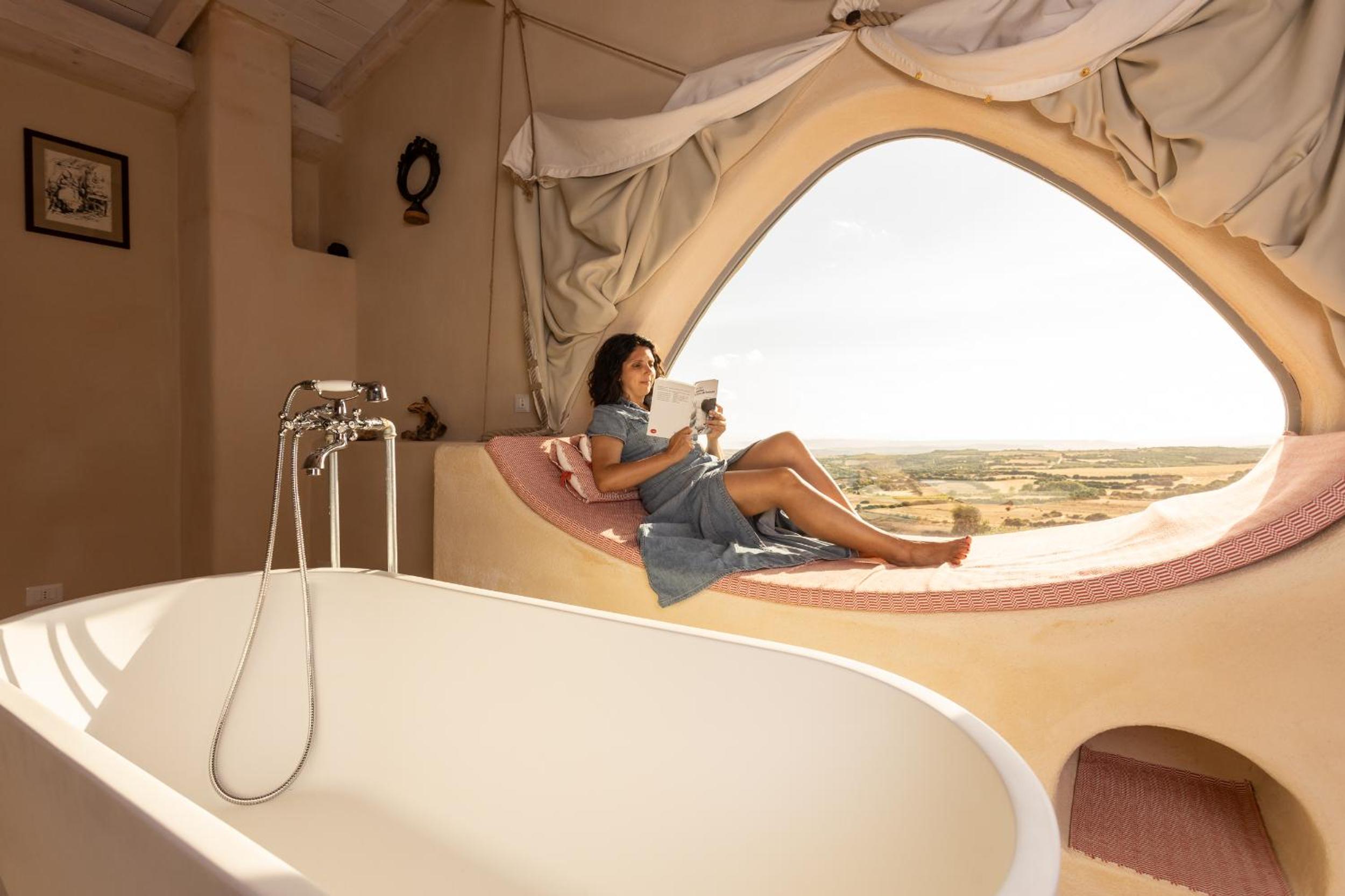 Deluxe Double Room with Bath