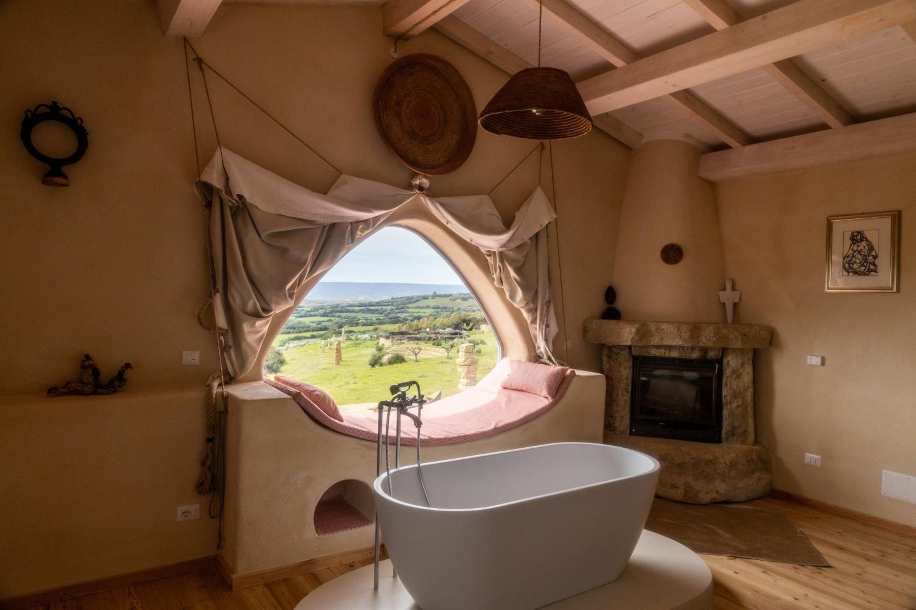 Deluxe Double Room with Bath photo 1