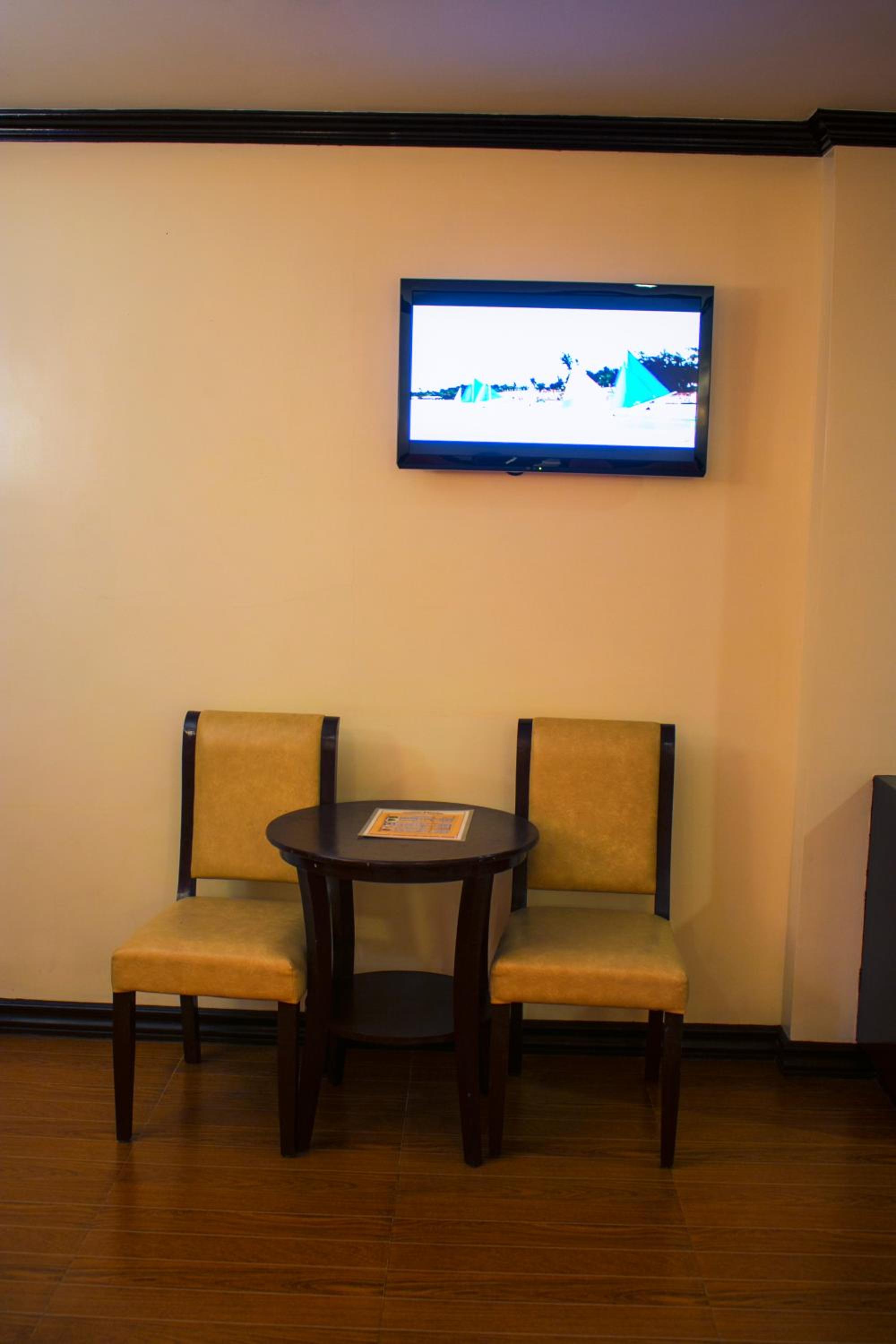 East Wing Deluxe  - Photo 14