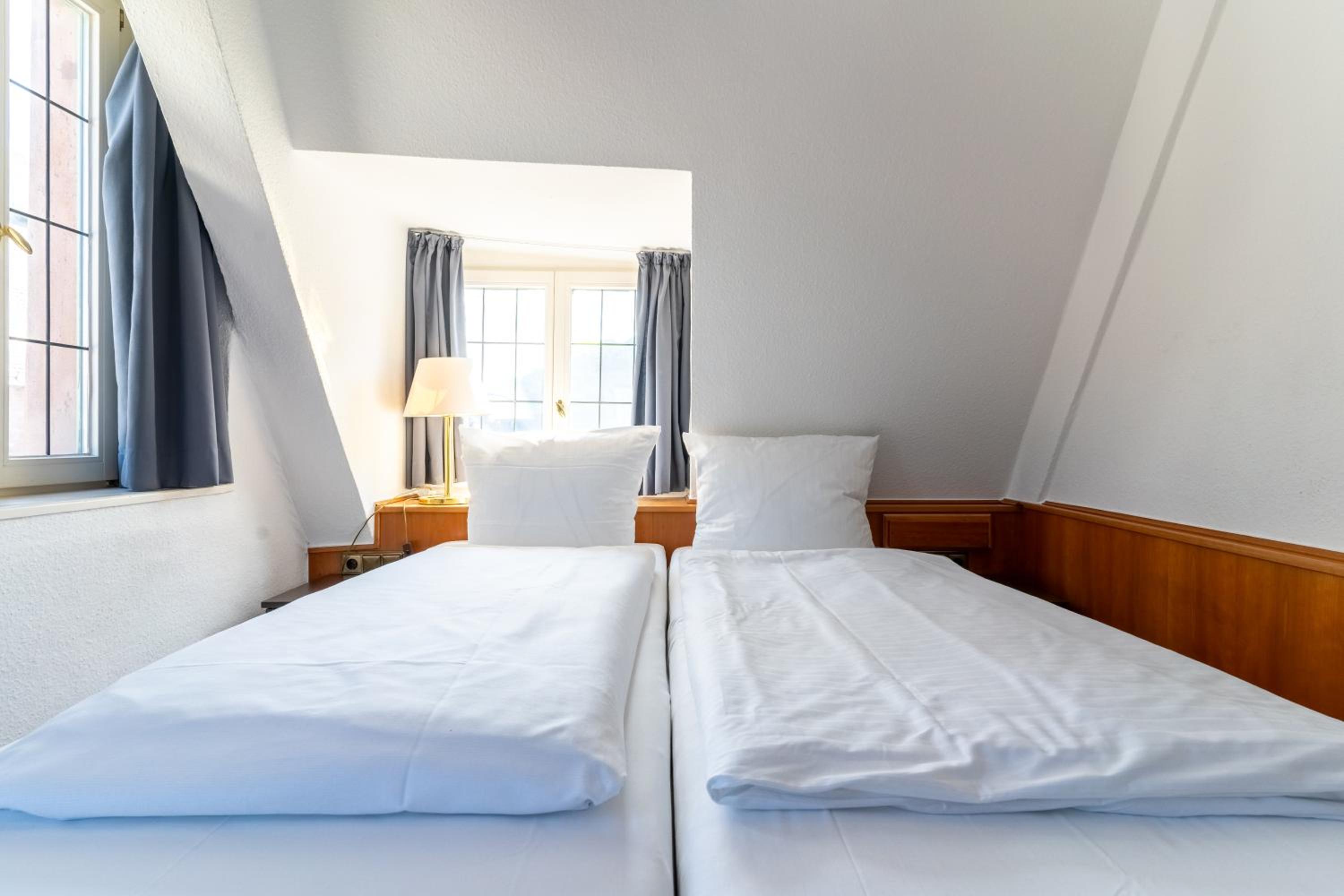 Economy Double Room photo 1