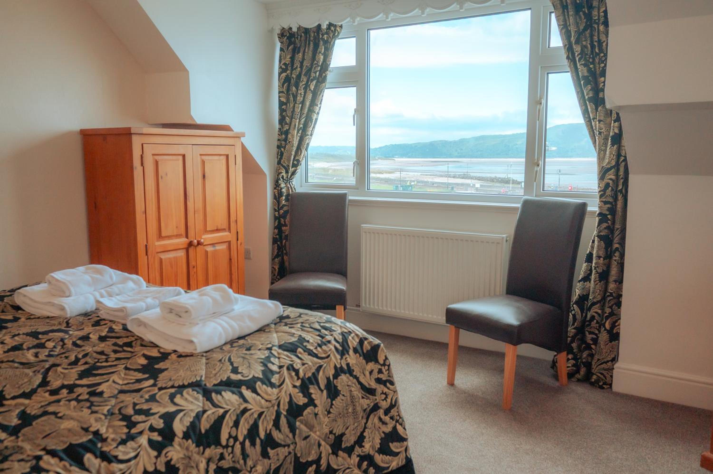 Deluxe Suite with Sea View photo 1