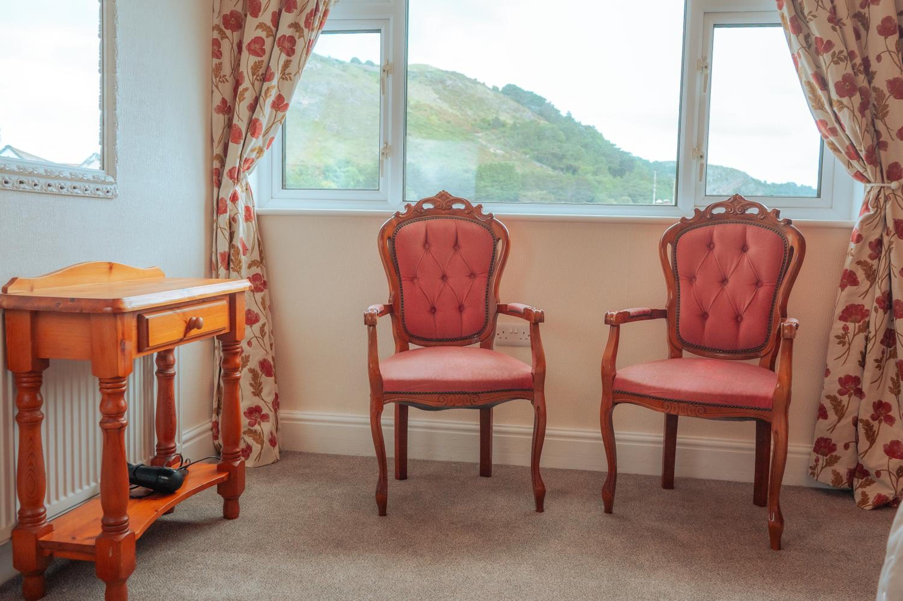Suite with Mountain View photo 2