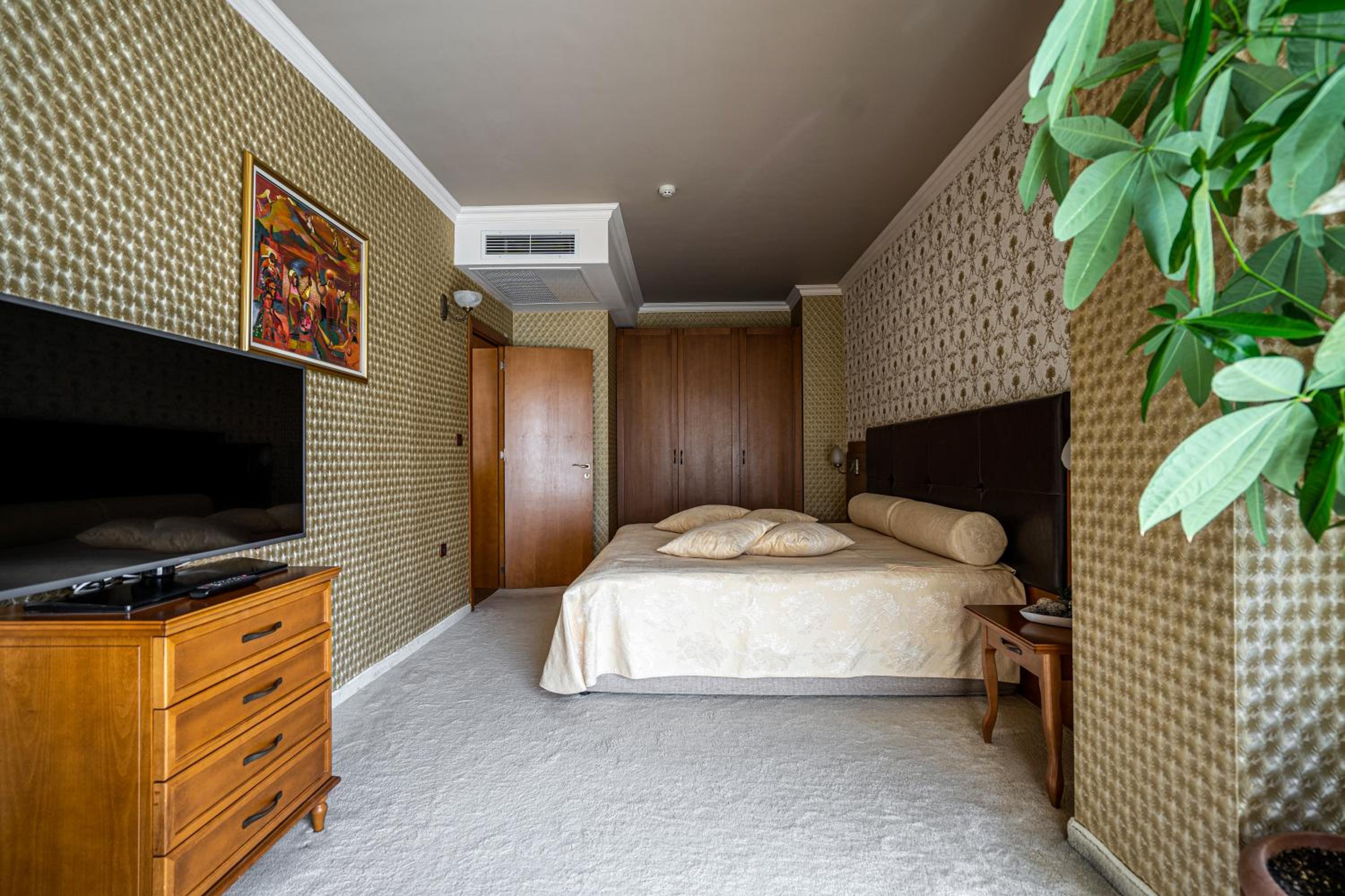 Presidential Apartment