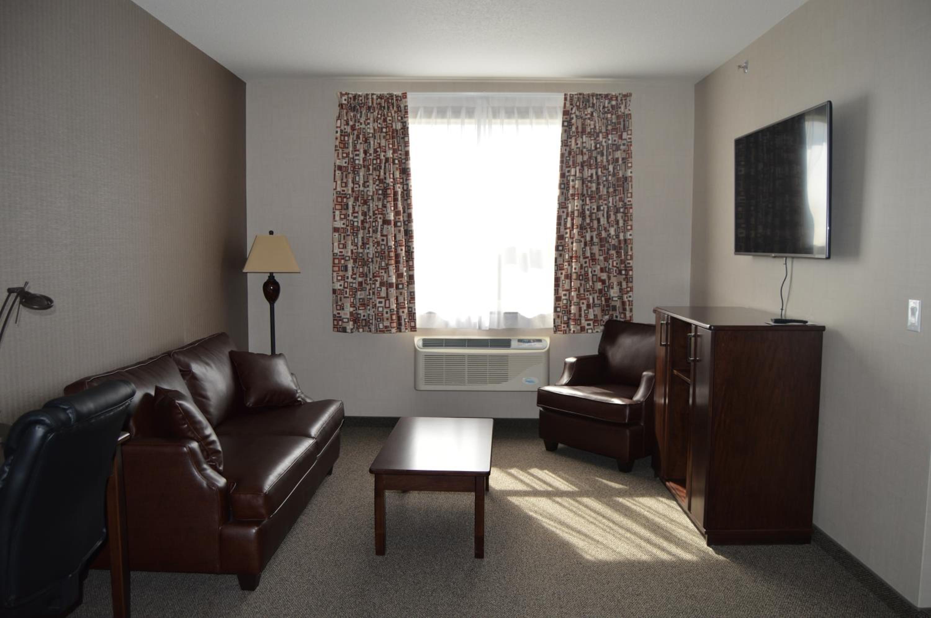 Standard Suite - Photo 1