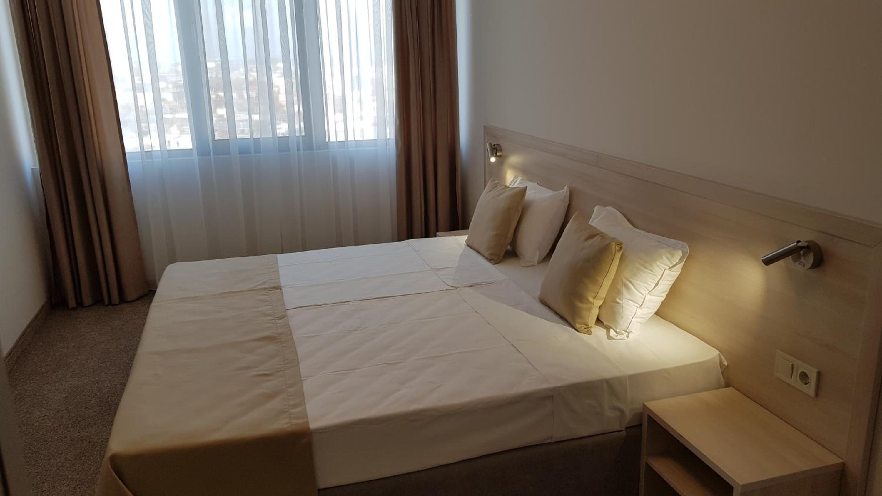 Standard Double or Twin Room photo 2