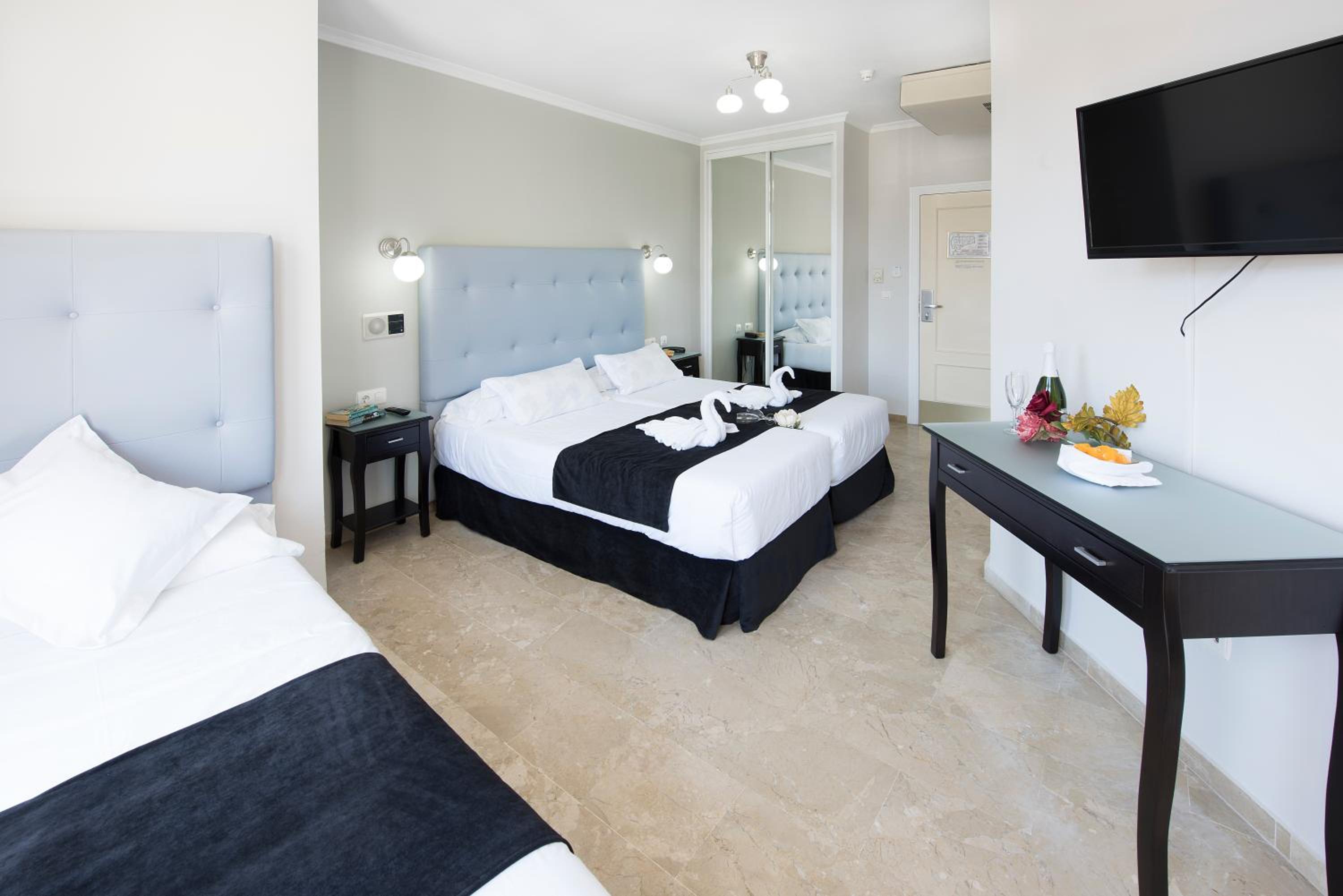 Triple Room - Photo 5