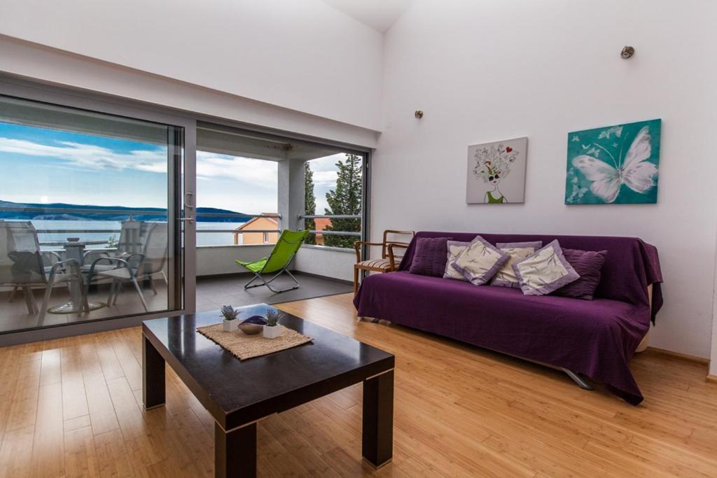 One-Bedroom Apartment with Sea View - Photo 39