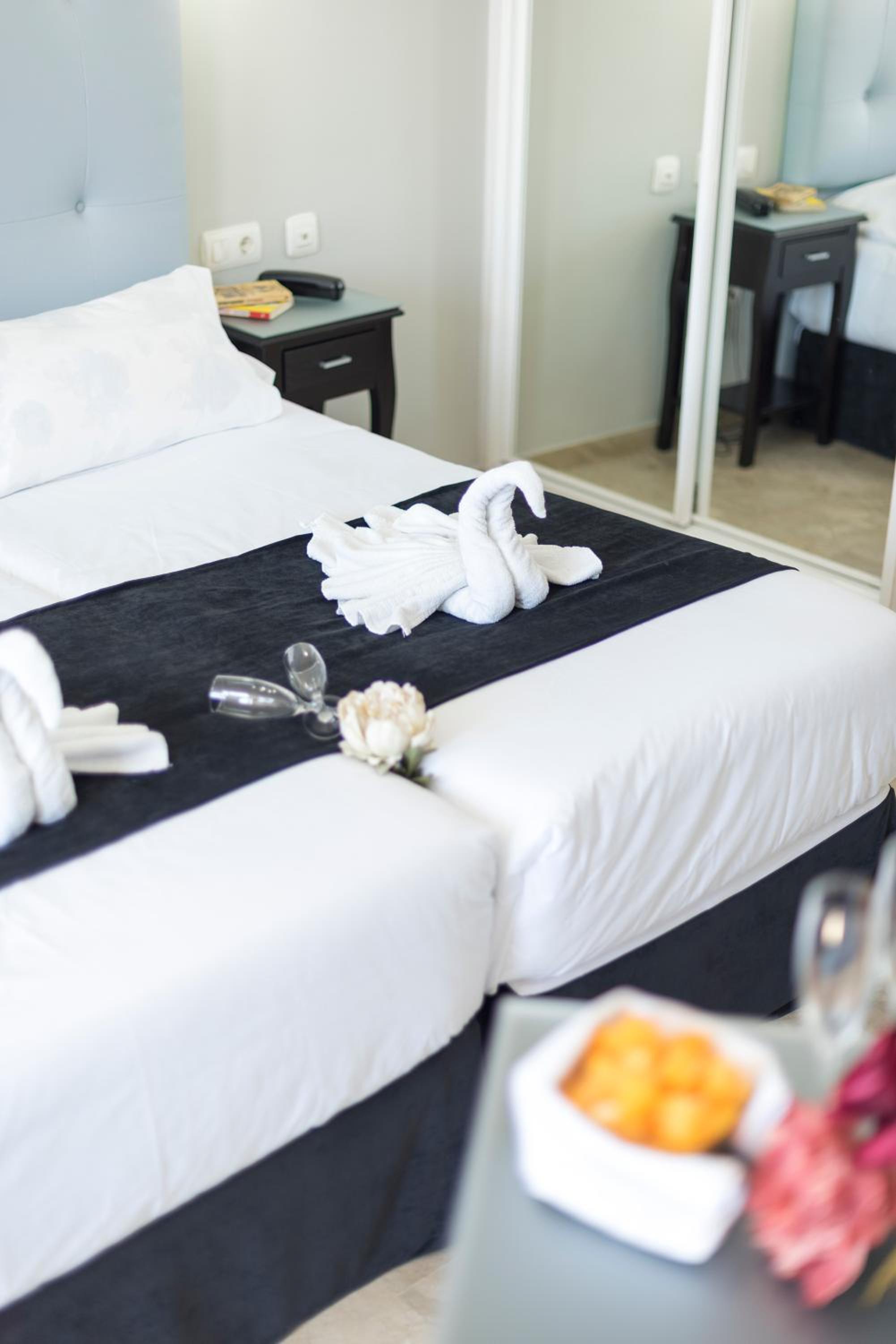 Budget Double or Twin Room - Photo 8