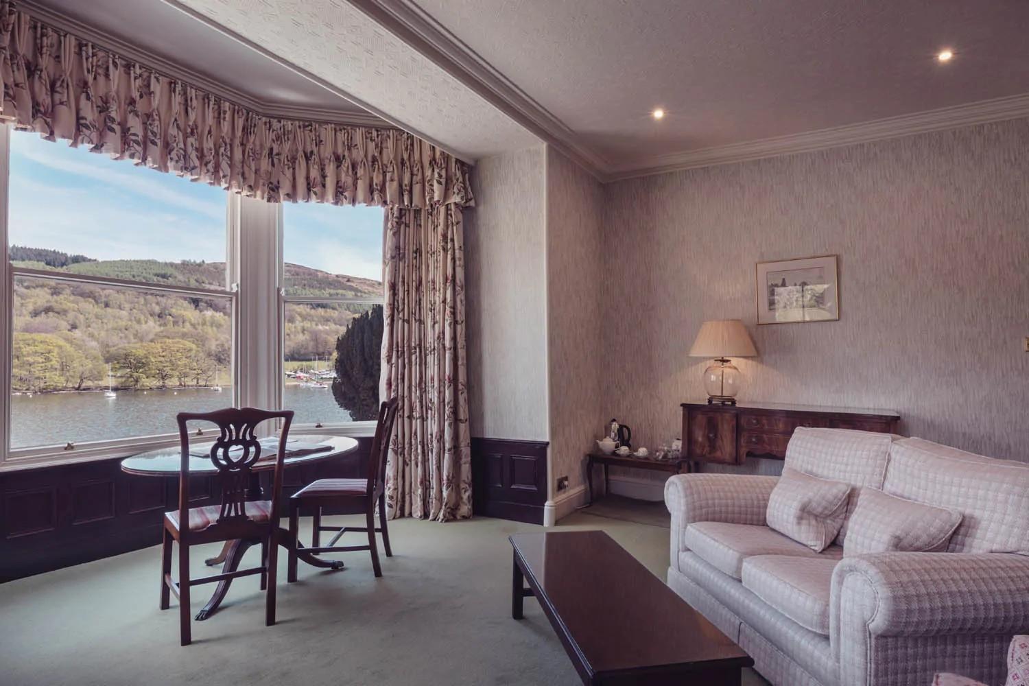 Suite with Lake View