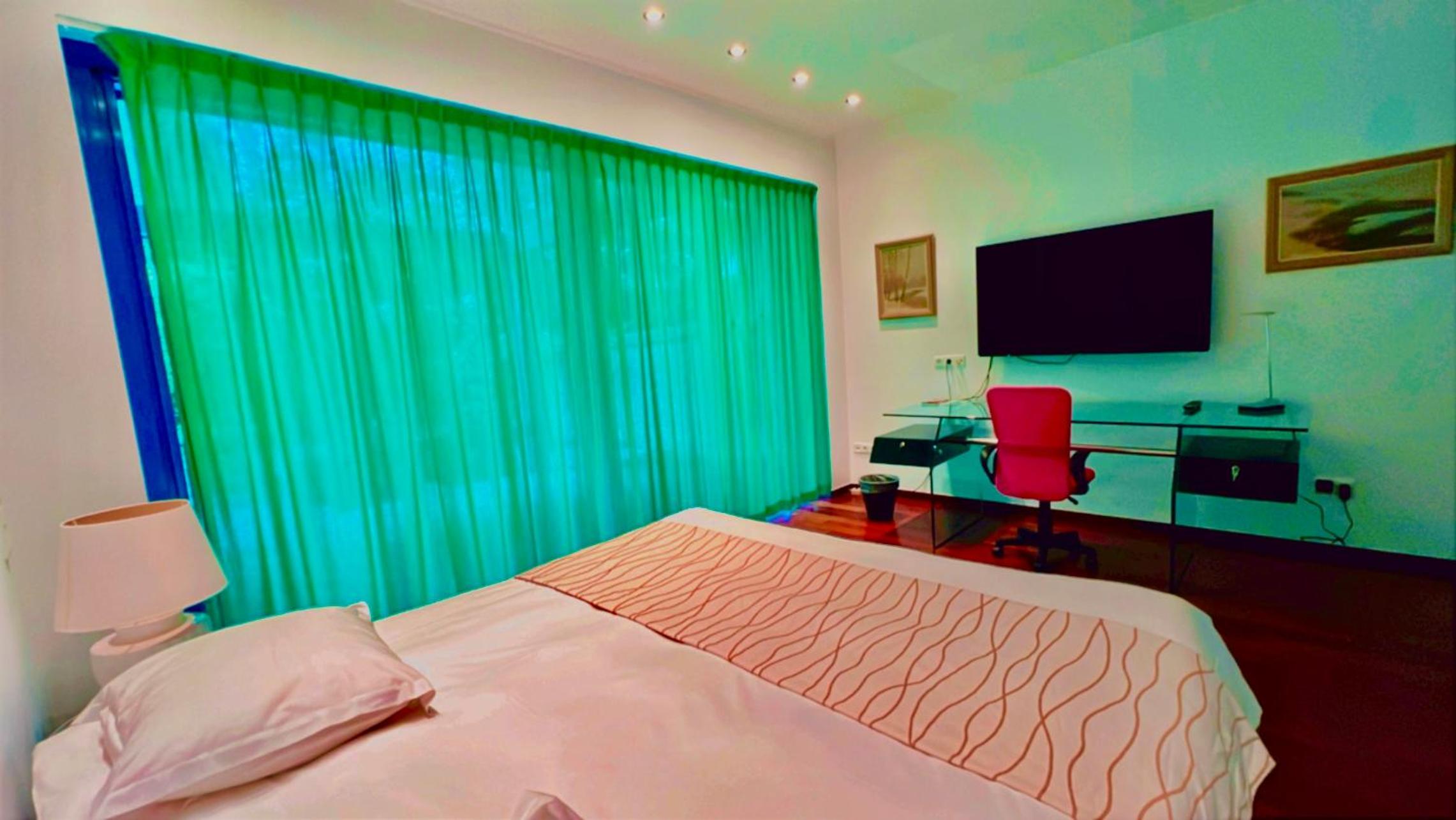 Executive Suite photo 3