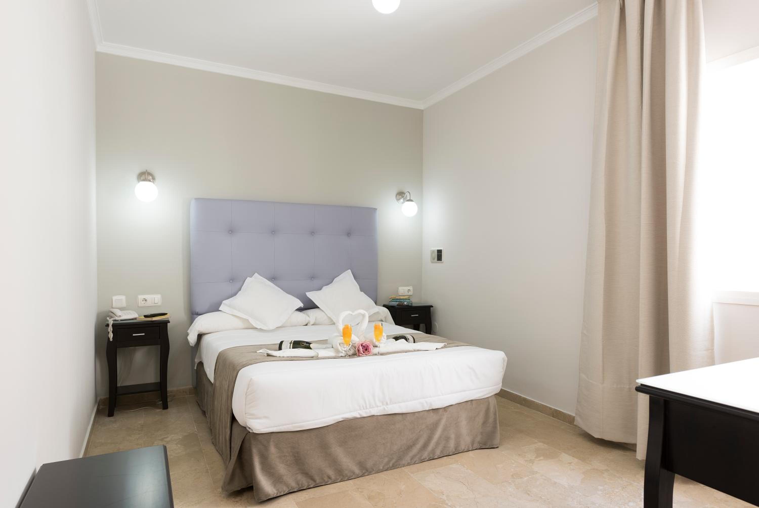 Budget Double or Twin Room - Photo 1
