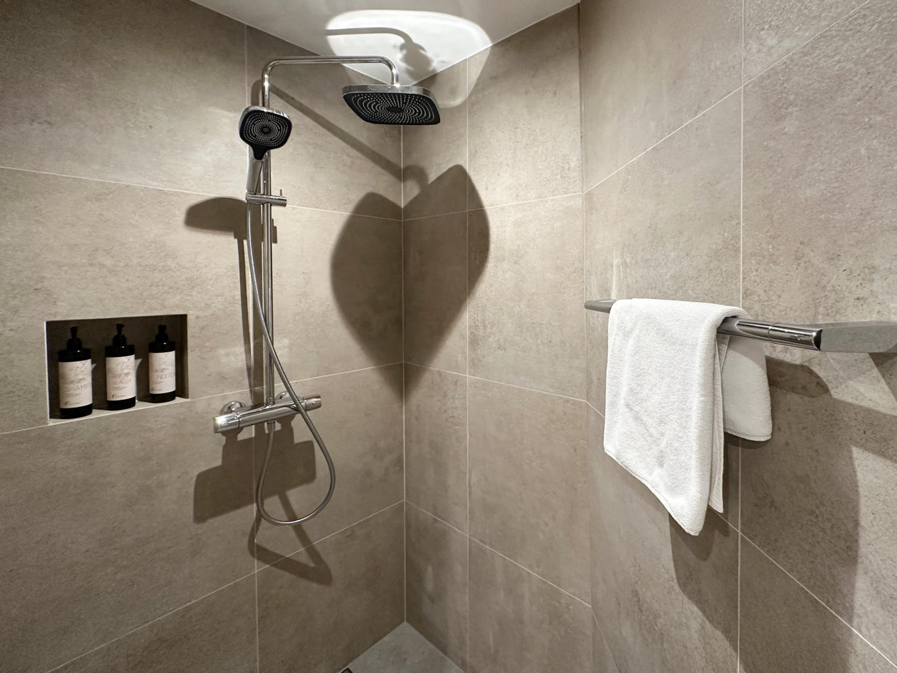 Family Suite - Photo 6