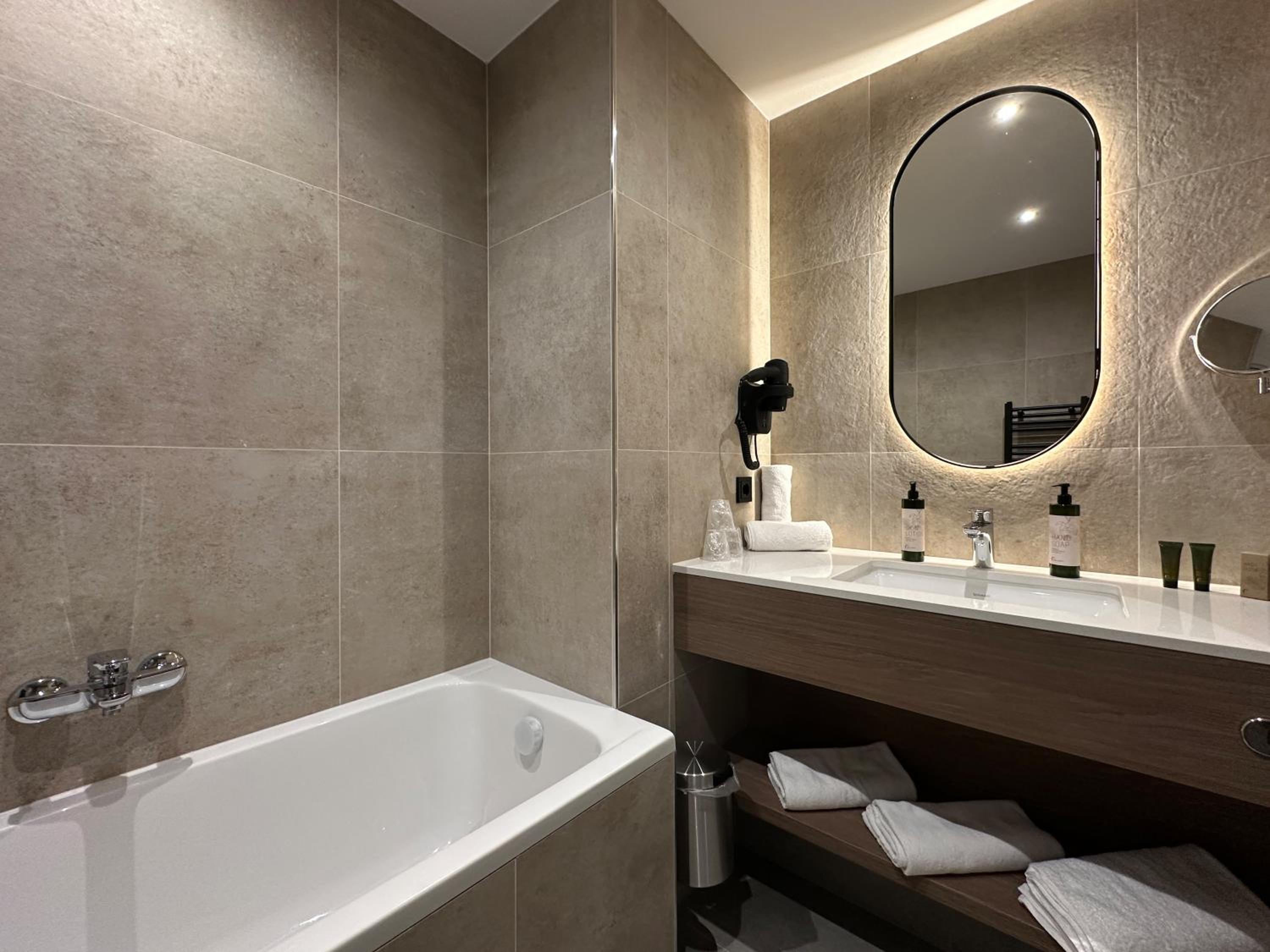 Family Suite - Photo 3