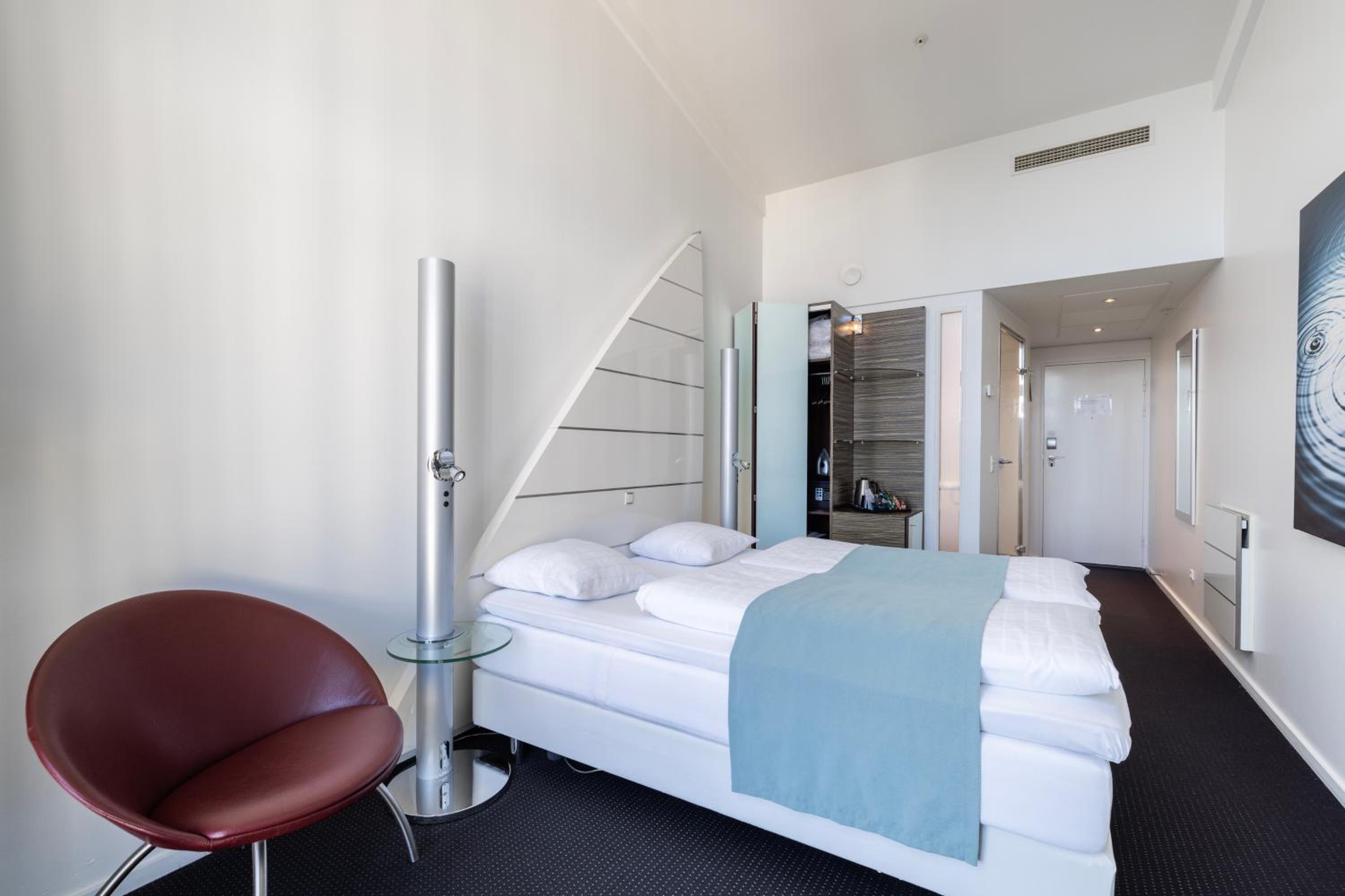 Twin Room - Photo 4