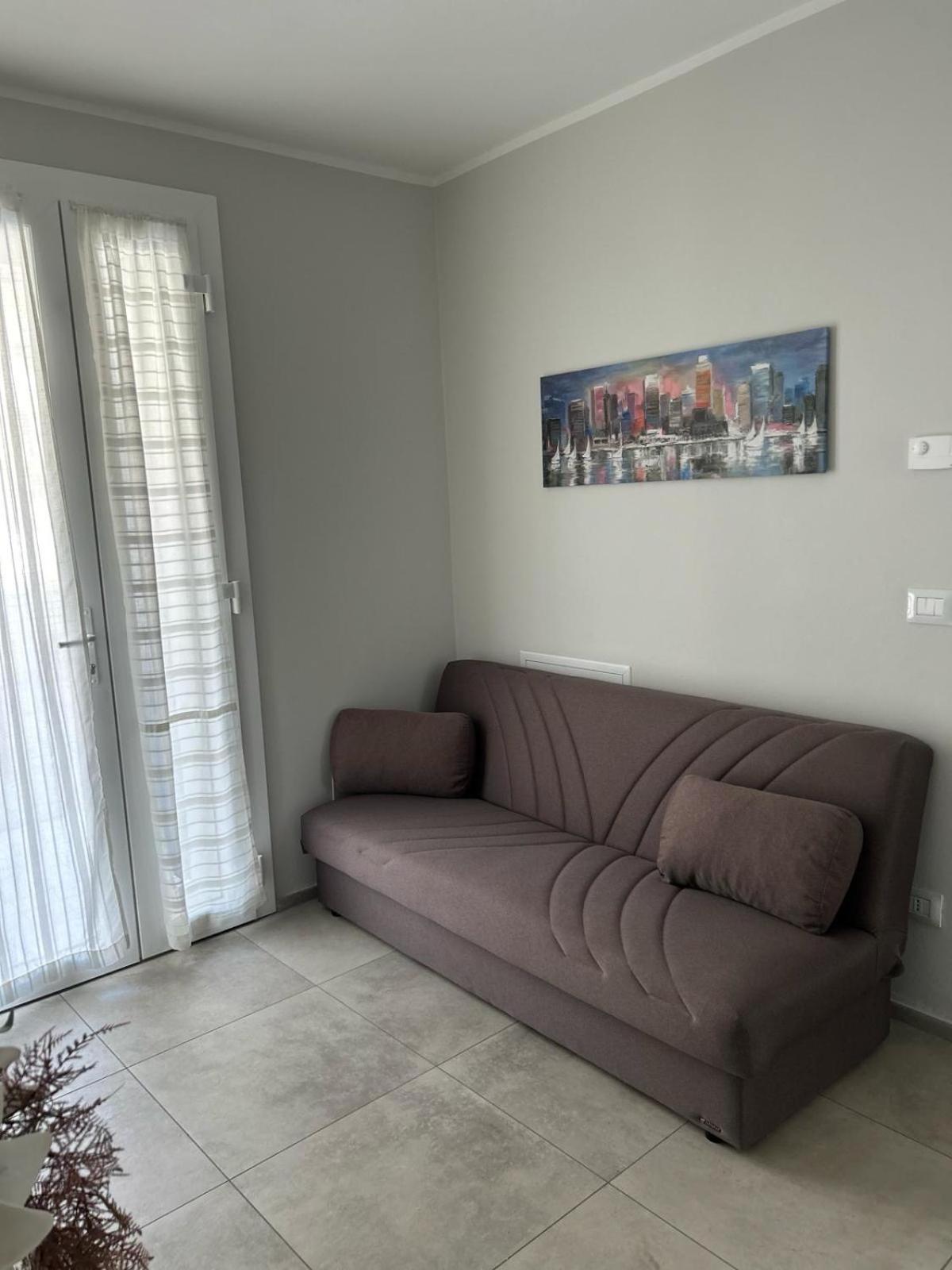 Apartment - Ground Floor photo 3