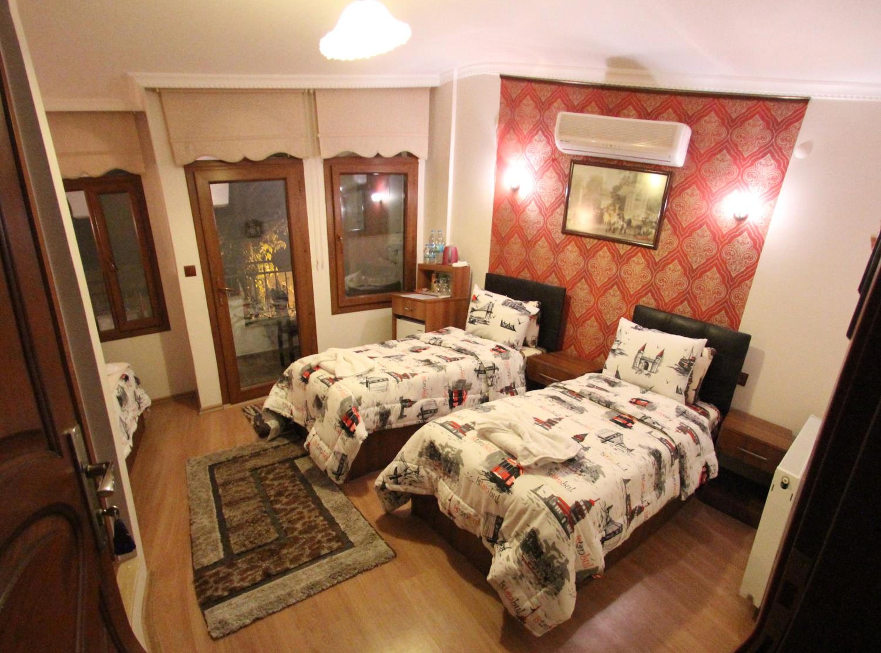 Family Room photo 2