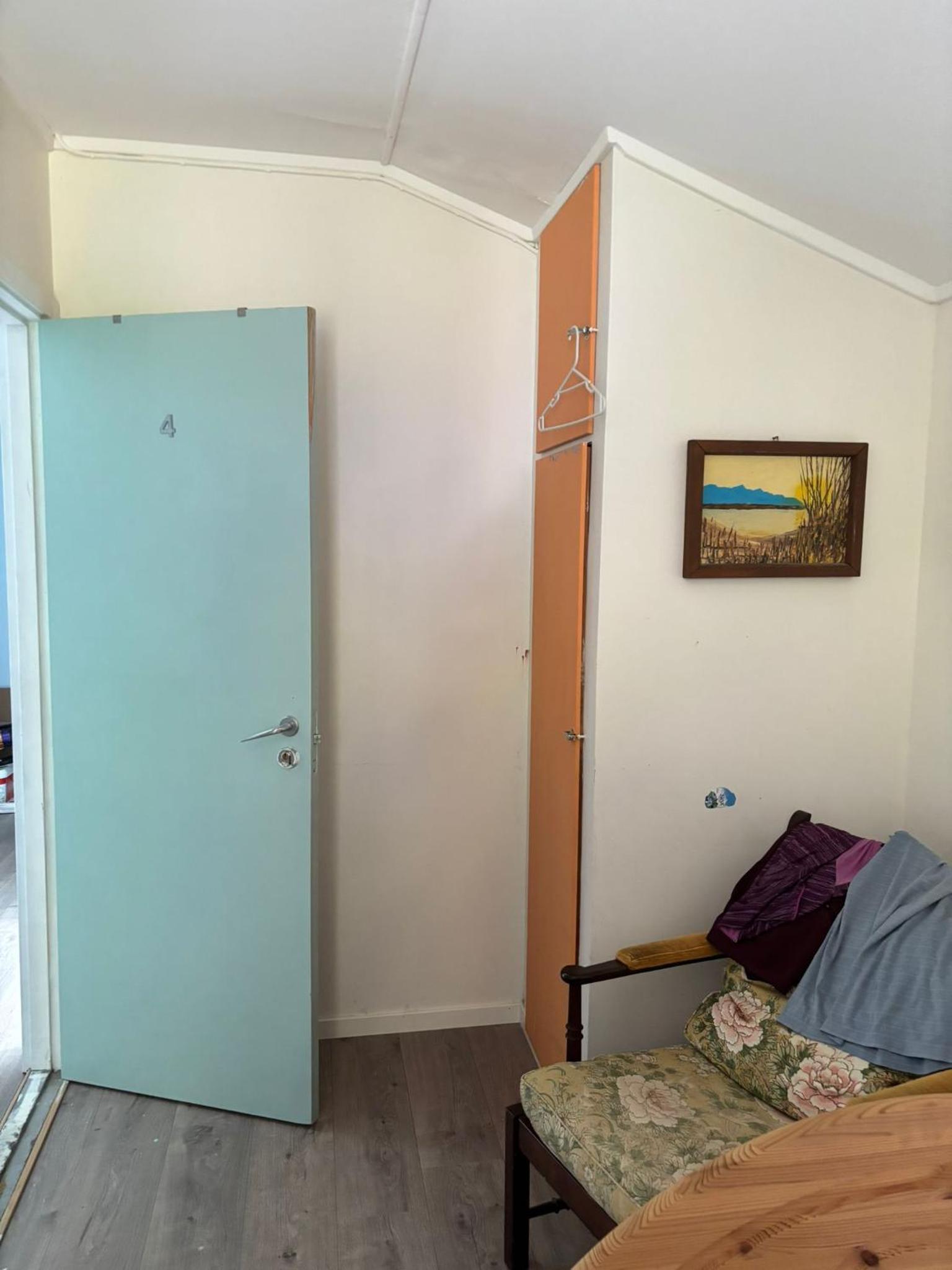 Double Room with Shared Bathroom photo 2