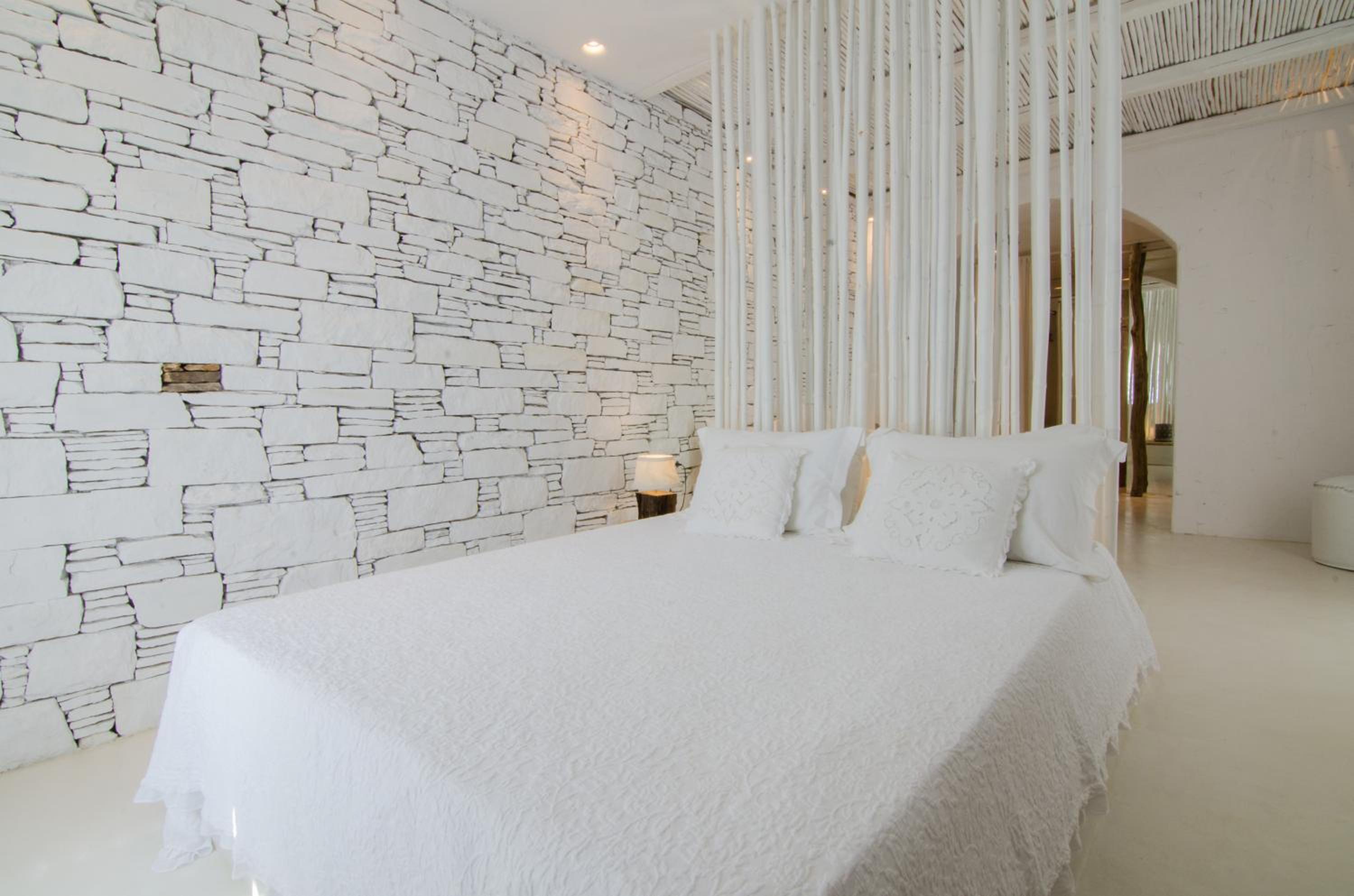 Deluxe Suite with Private Pool photo 3