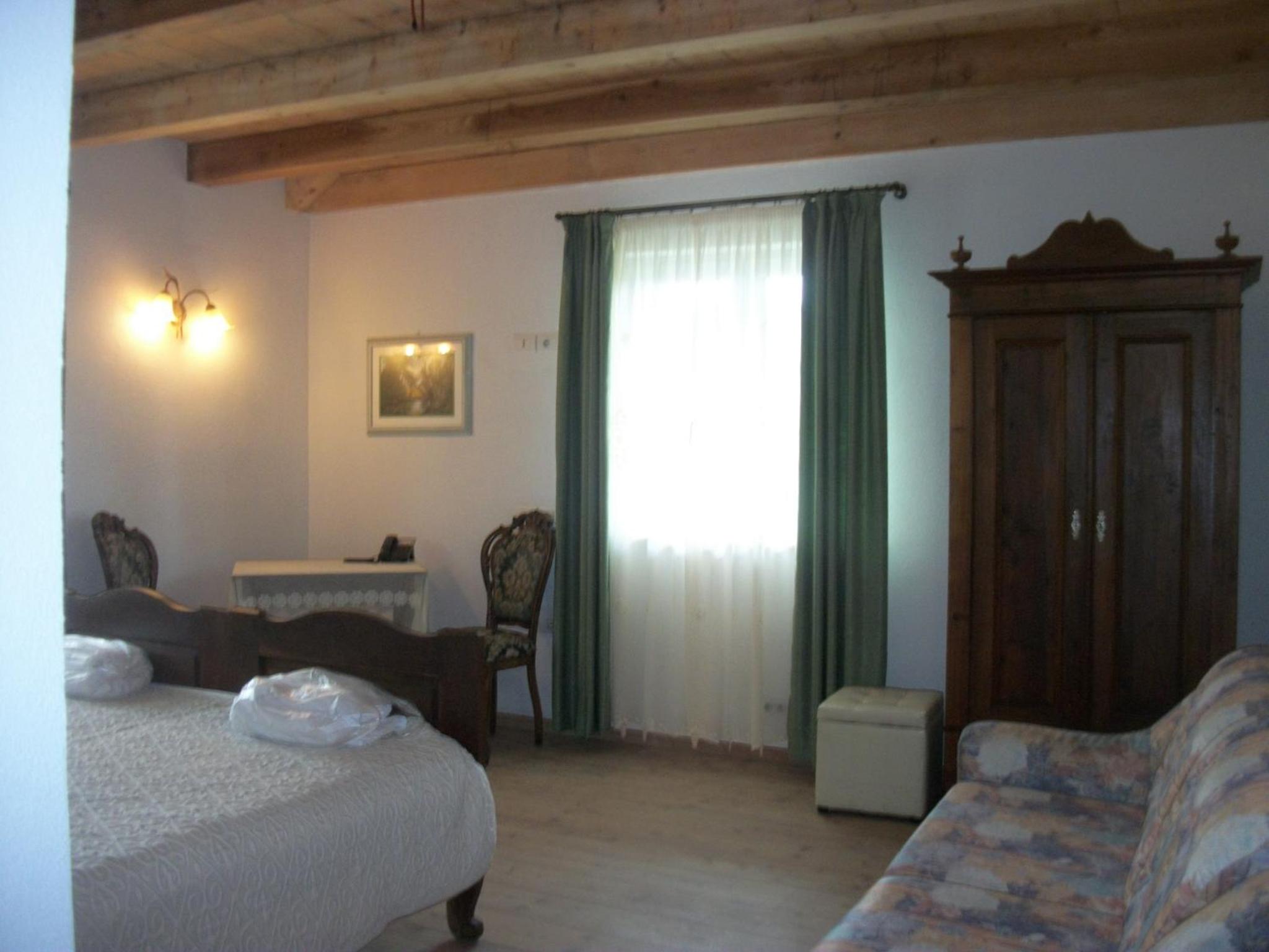 Double or Twin Room with Bathroom - Photo 27