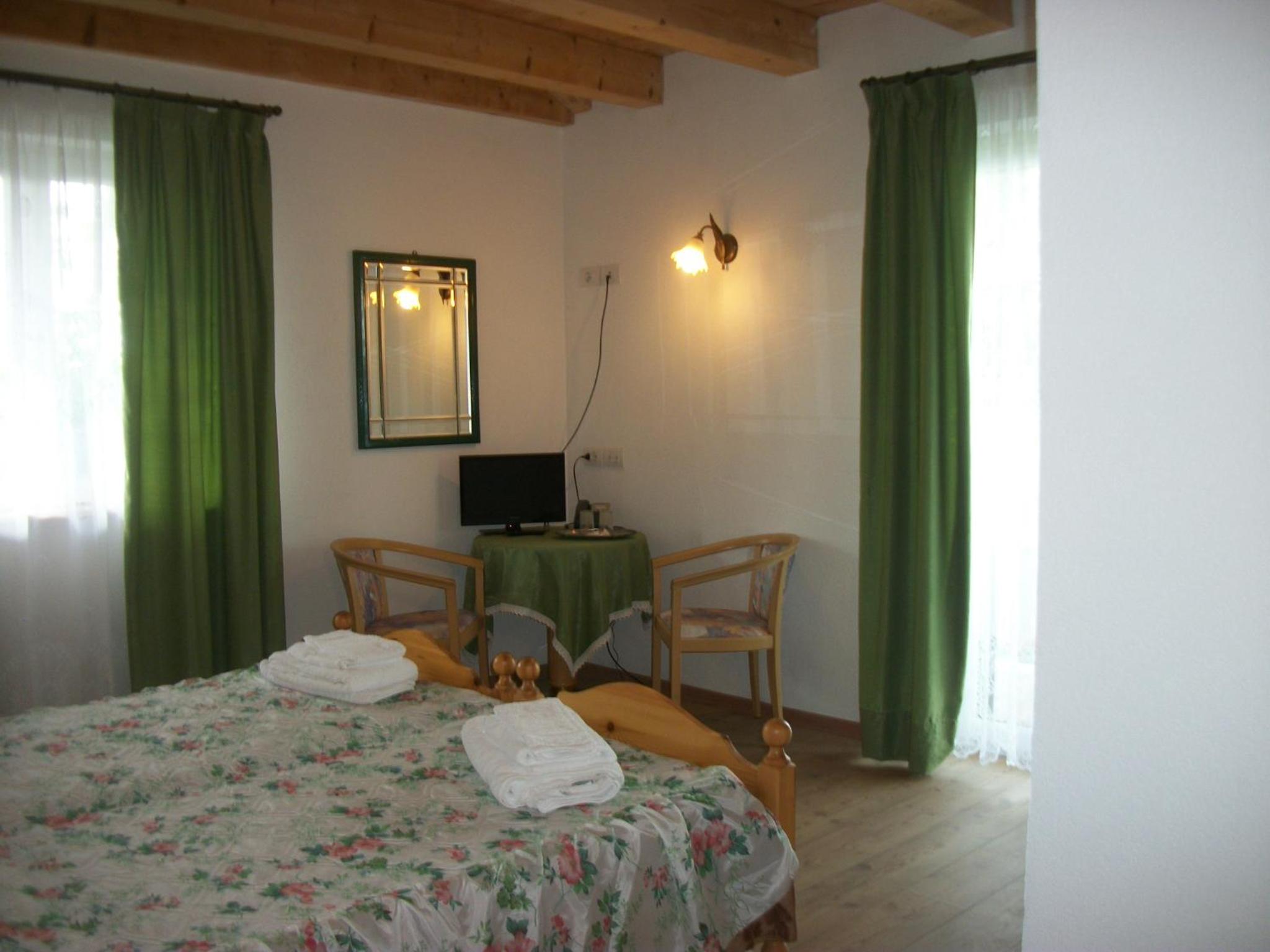 Double or Twin Room with Bathroom - Photo 15