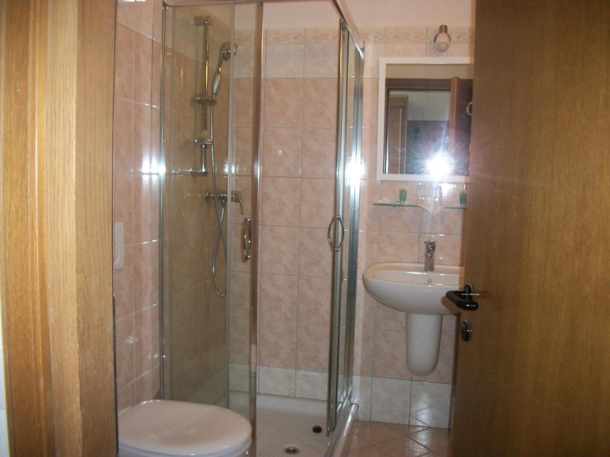 Double or Twin Room with Bathroom - Photo 14