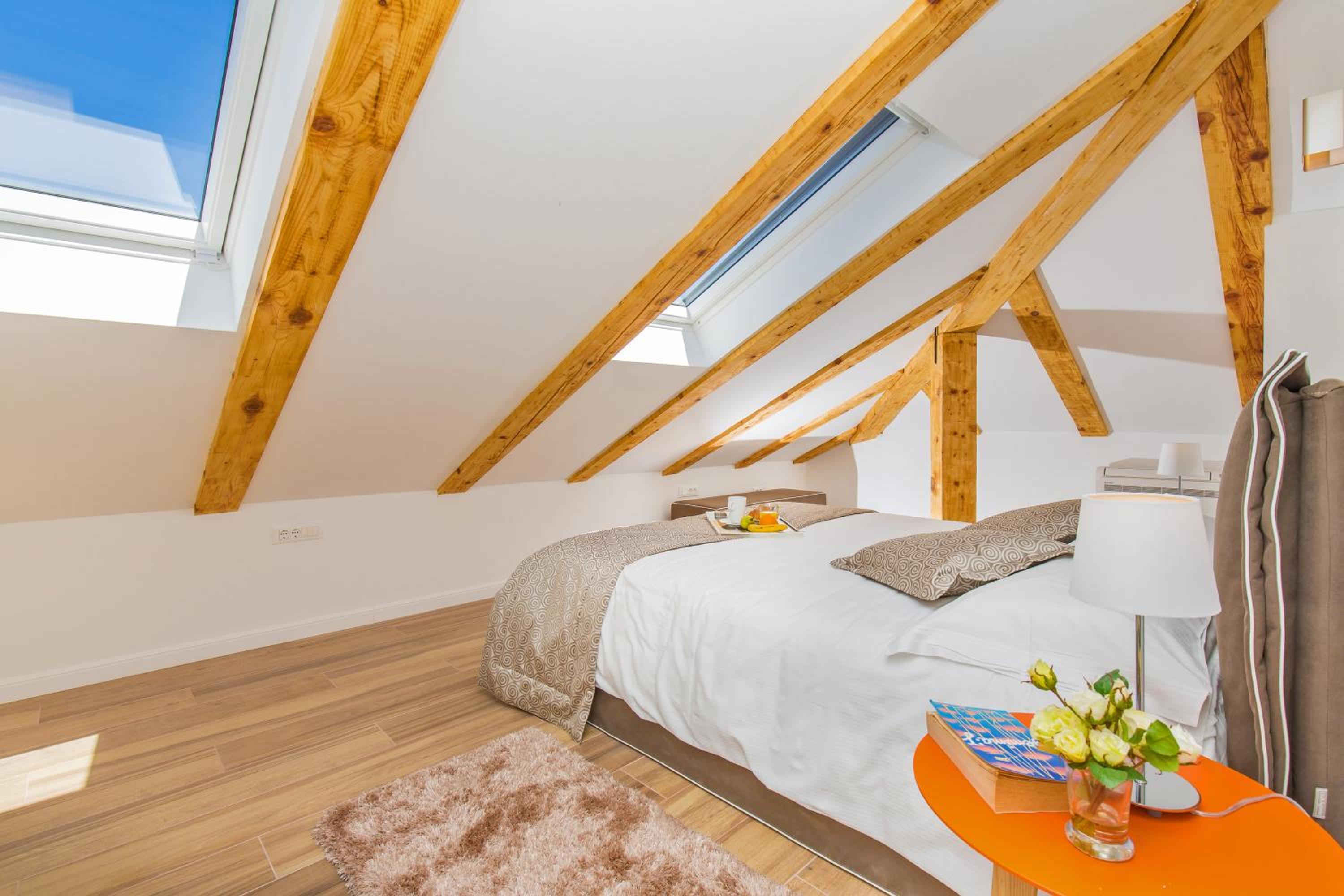 Einzimmerwohnung - Dachgeschoss