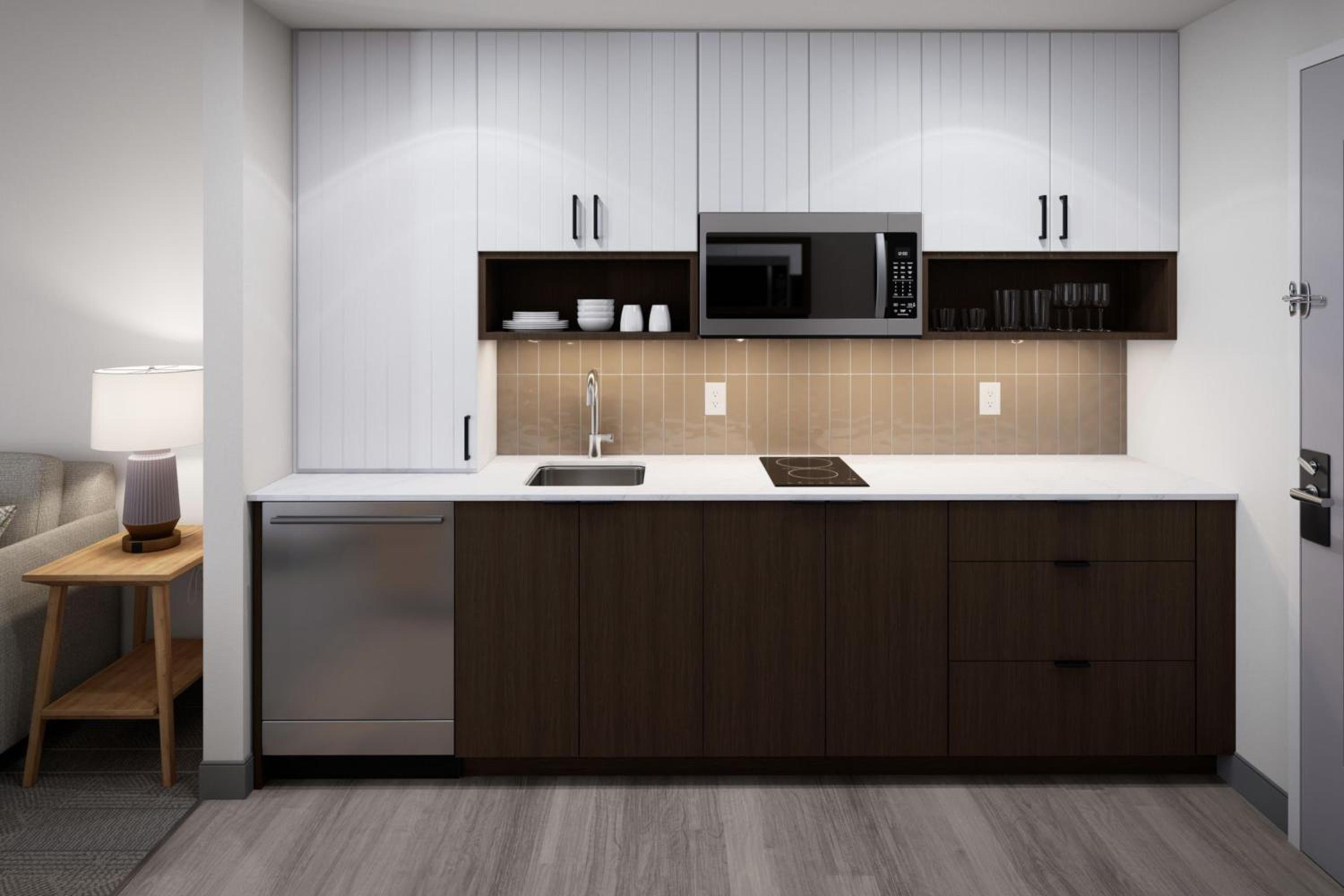 Queen Studio Suite - Photo 2