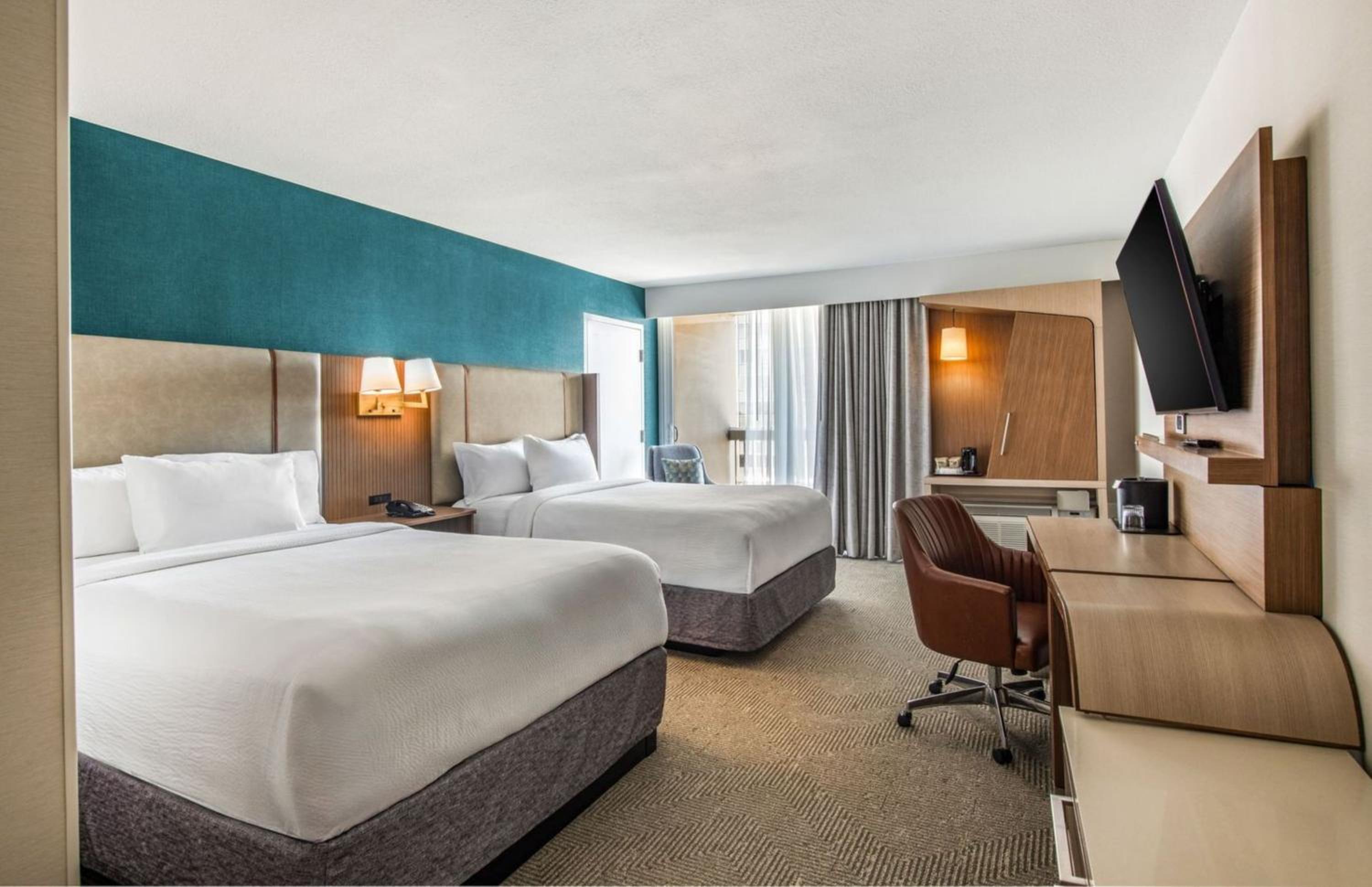 Standard Room with Two Queen Beds - Photo 1
