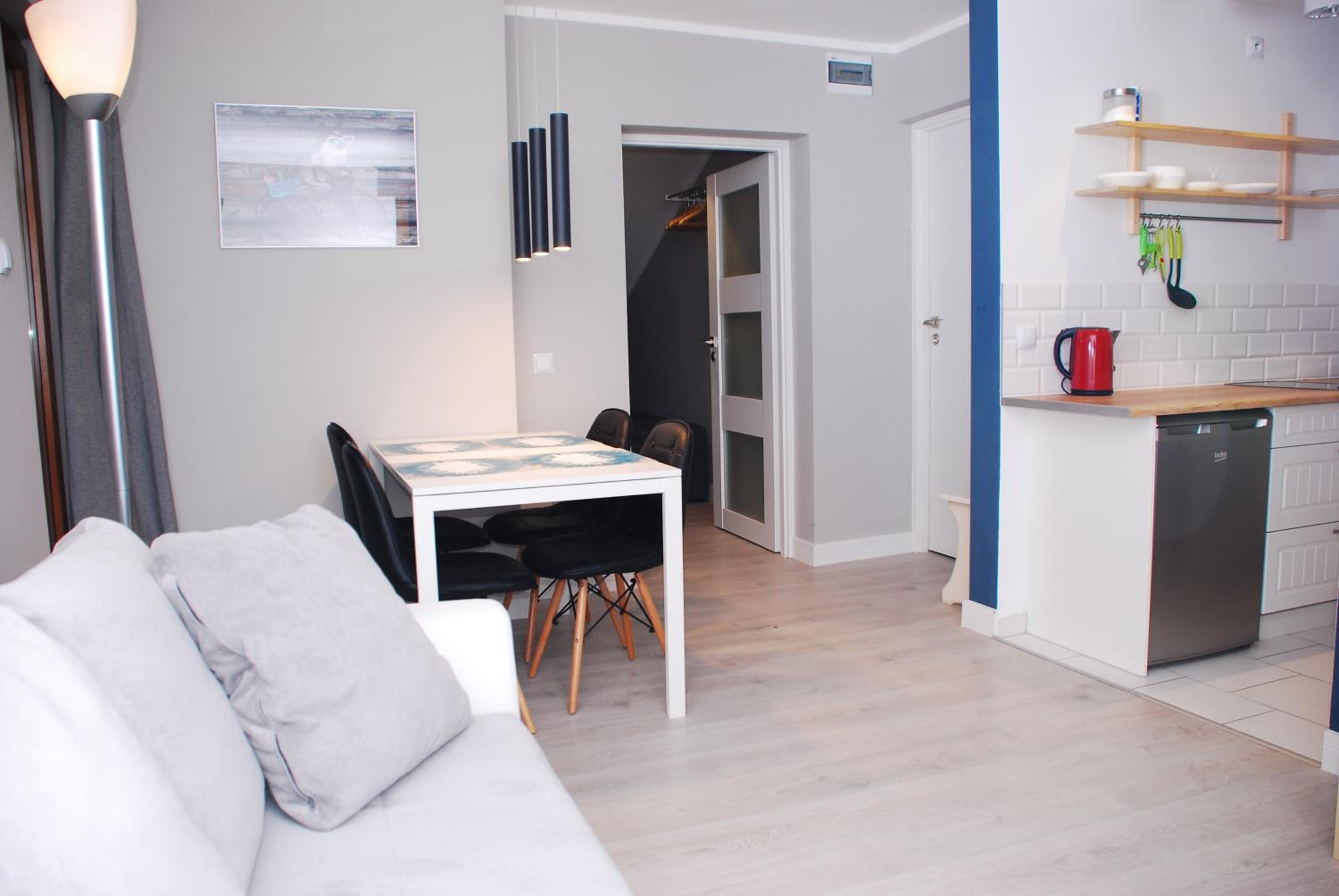 One-Bedroom Apartment photo 2