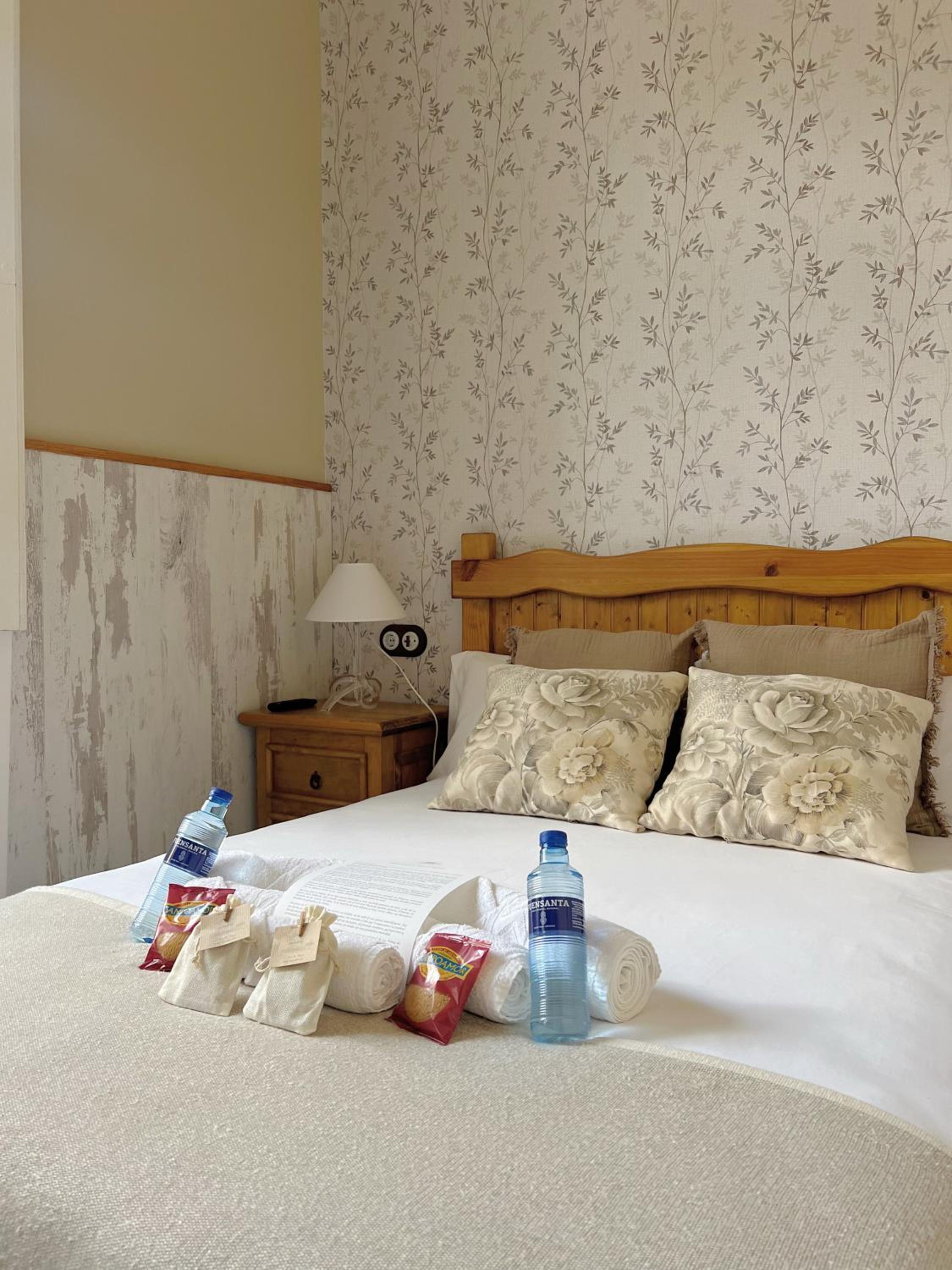 Double Room with Private Bathroom photo 2