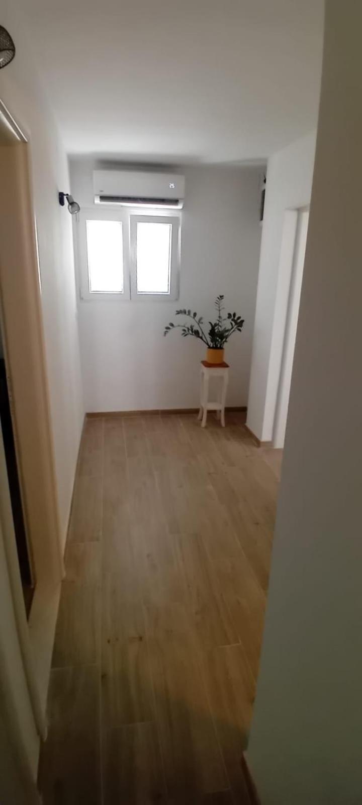 Two-Bedroom Apartment with Balcony and Terrace photo 3