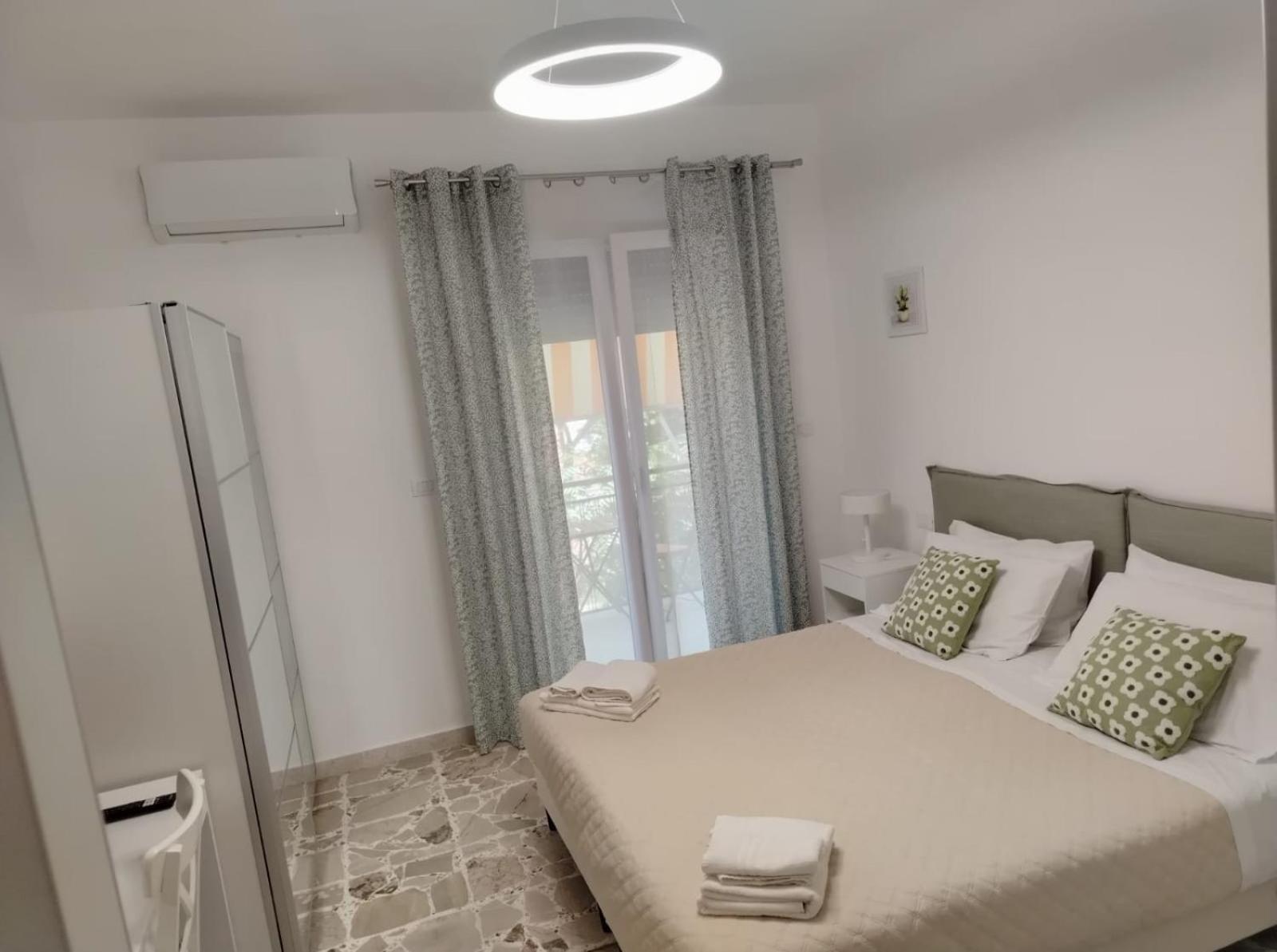Superior Double or Twin Room with Garden View - Photo 3