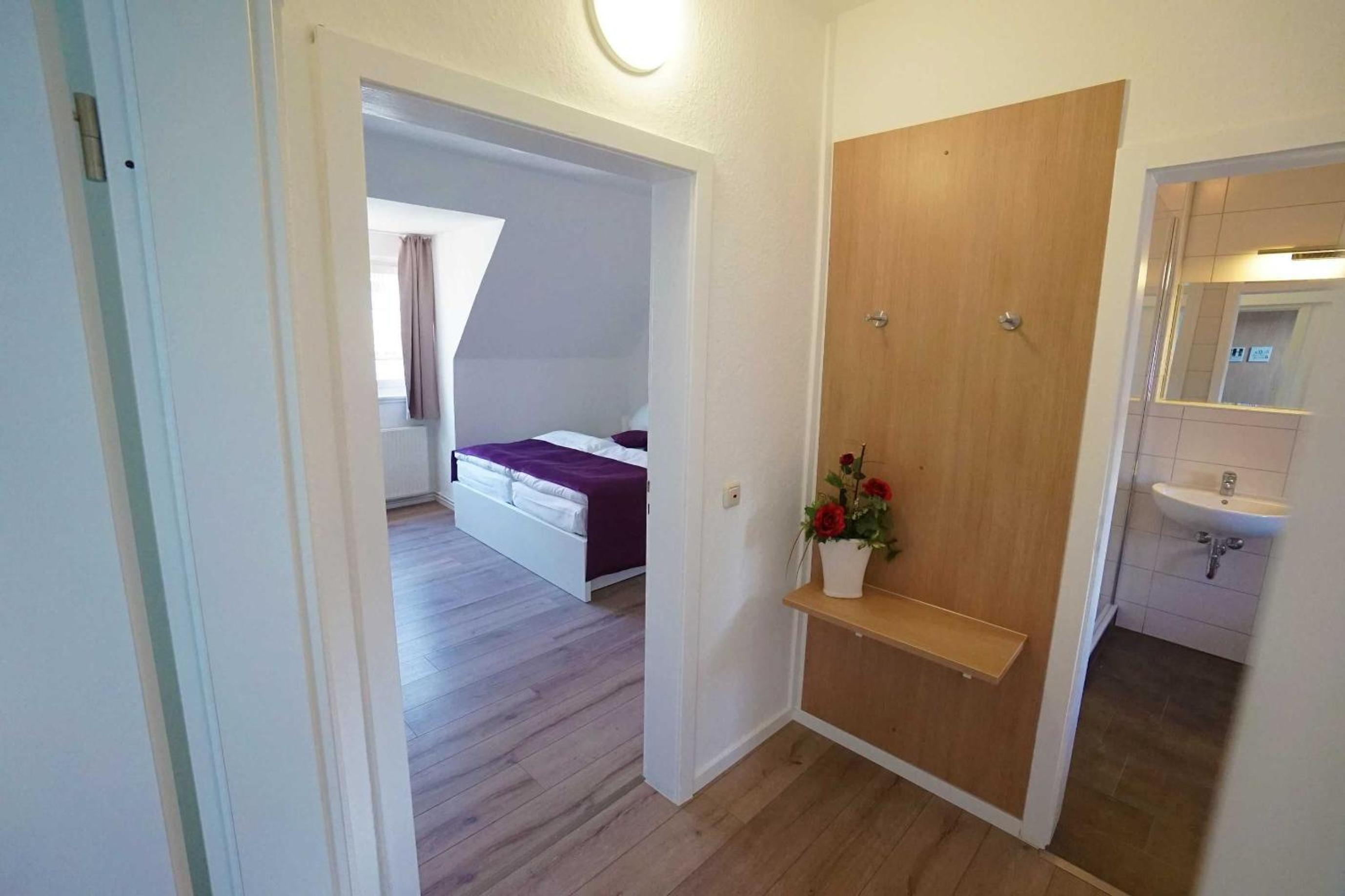 Apartment with Shower