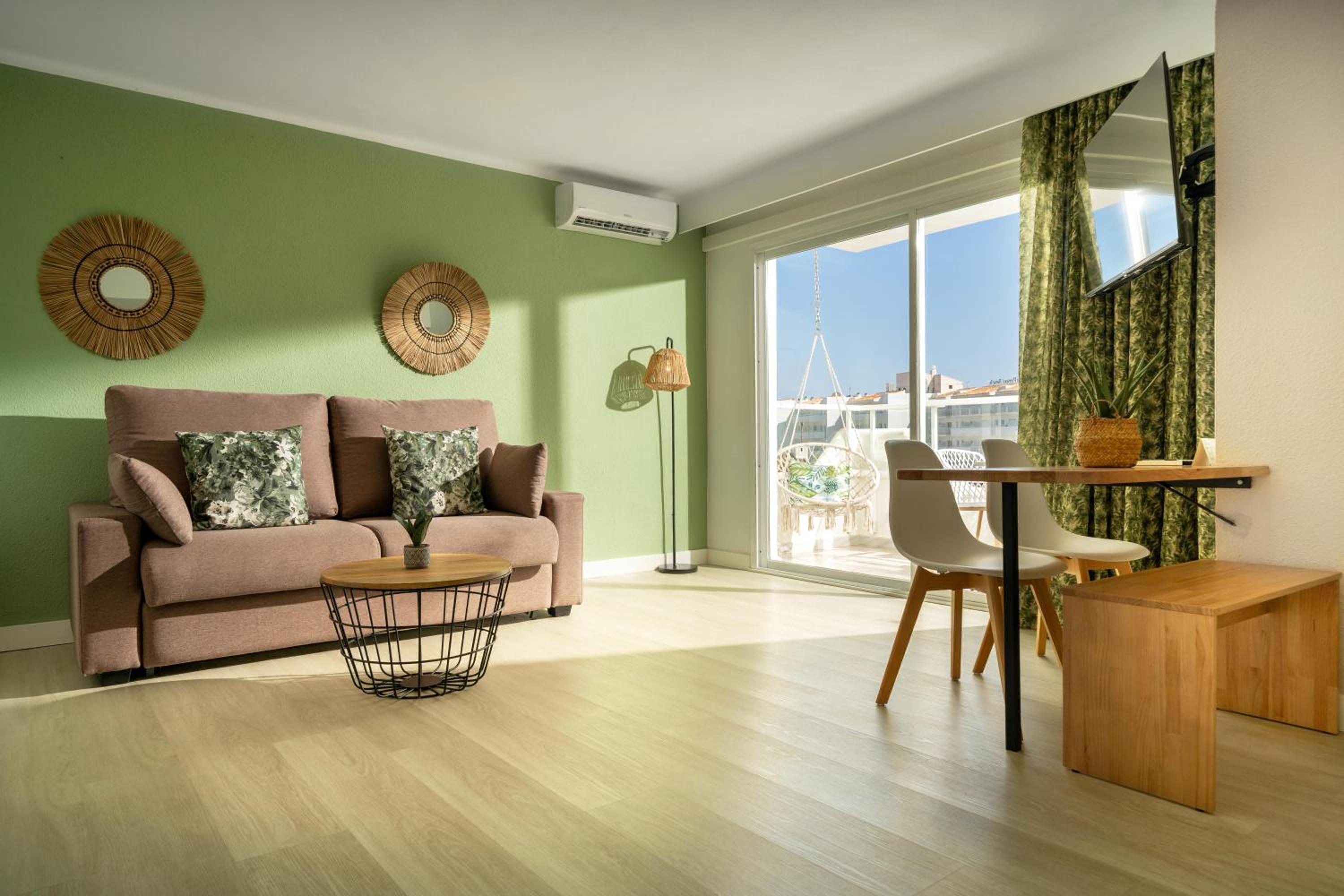 Superior Apartment photo 2