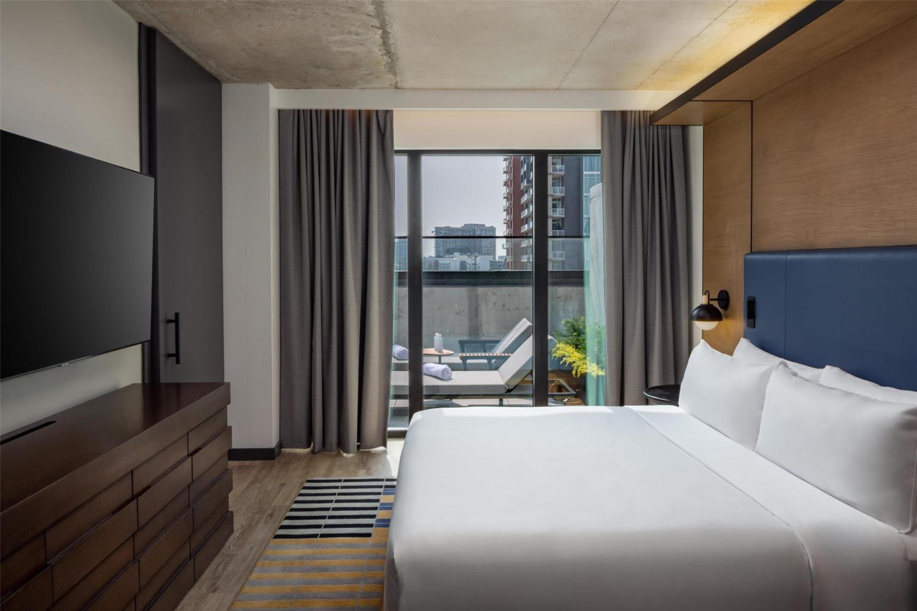 One-Bedroom King Suite with Private Terrace