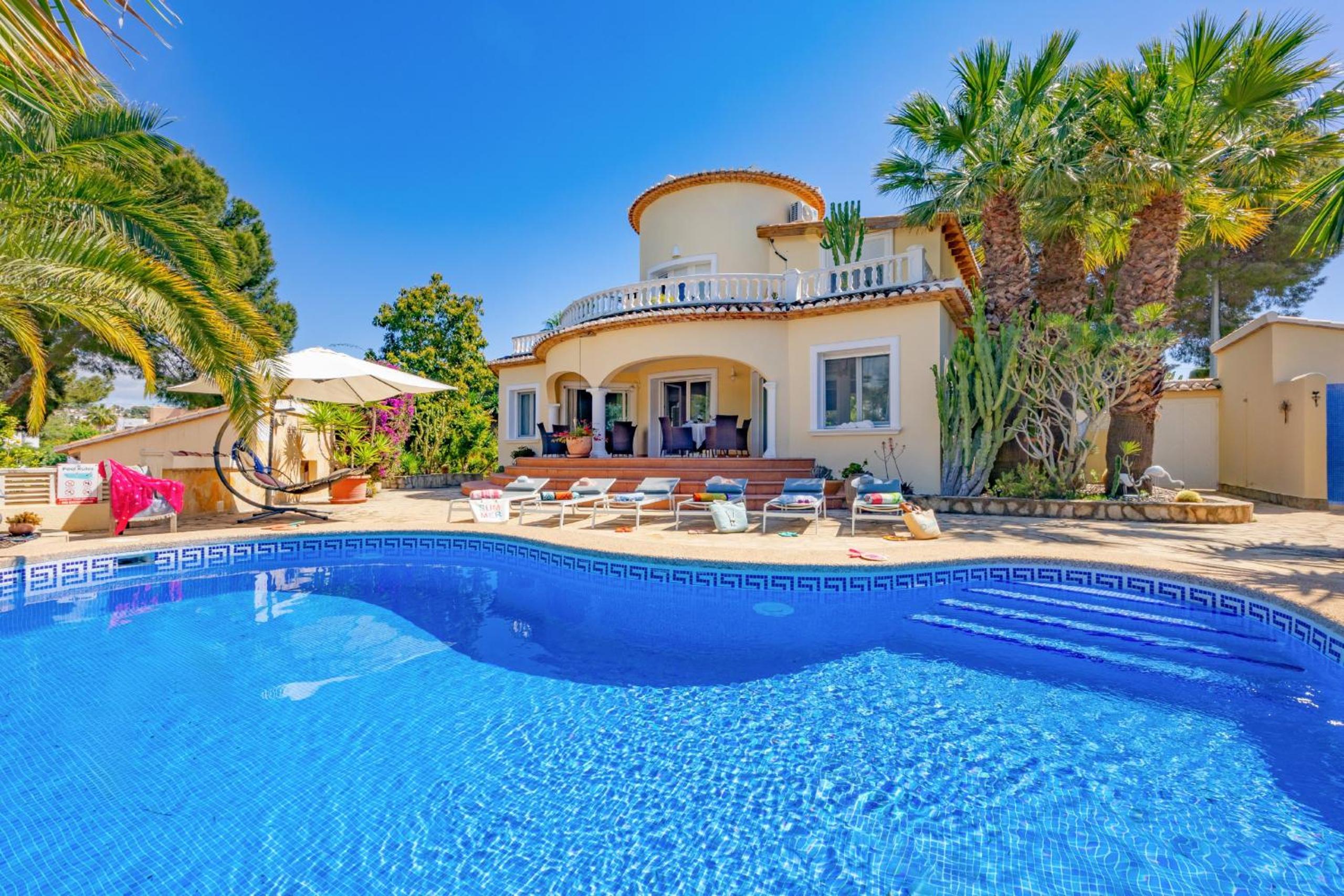 Villa con piscina privada