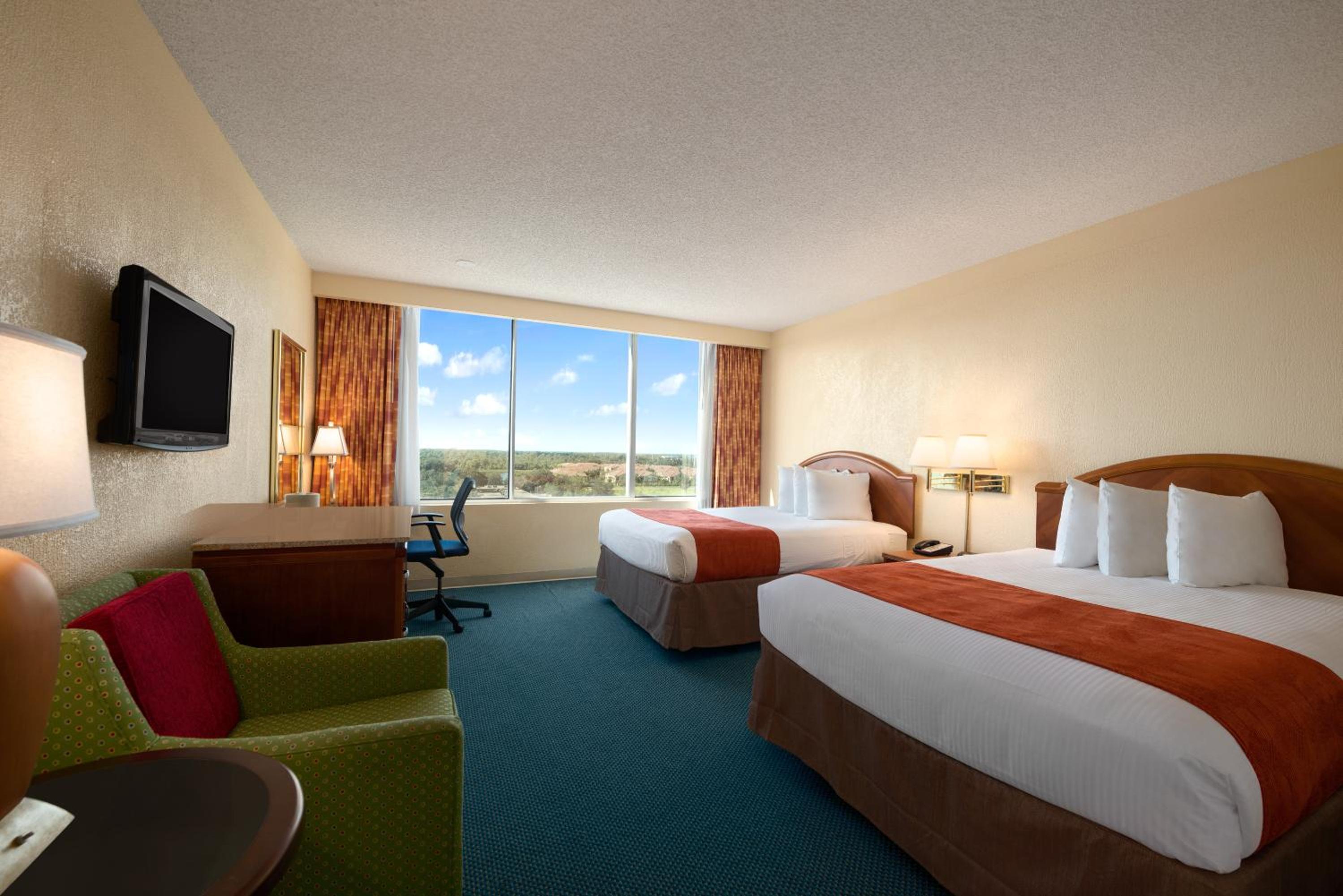Ramada by Wyndham Kissimmee Gateway - Free Theme Park Shuttle, Fotografia 5