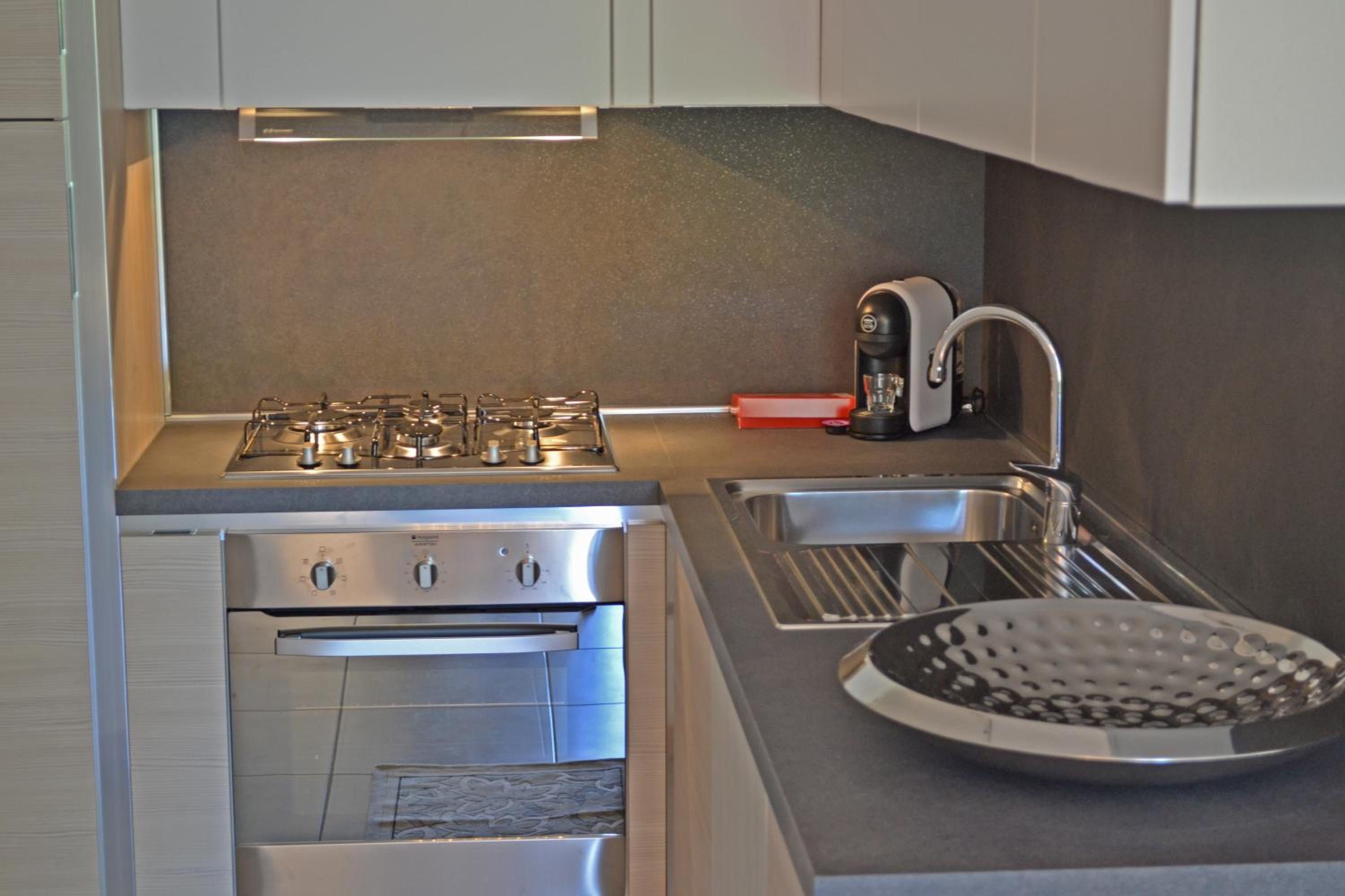 Apartment - Photo 2