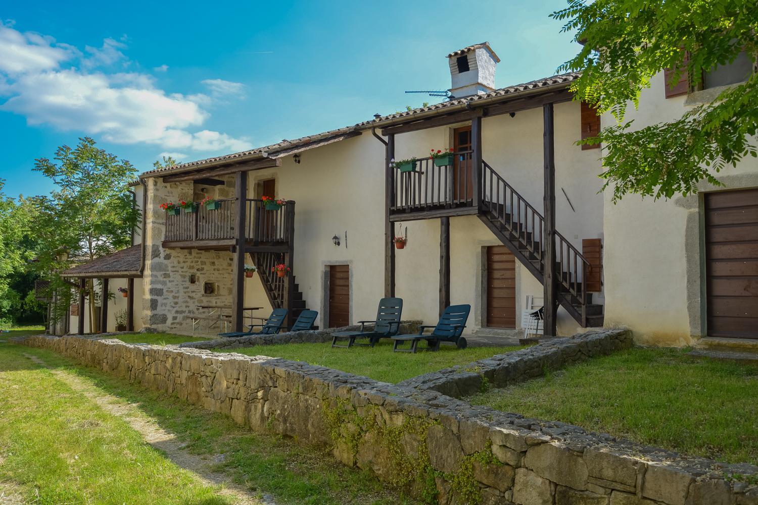 Comfort Two-Bedroom Stone House (3 Adults)  photo 2