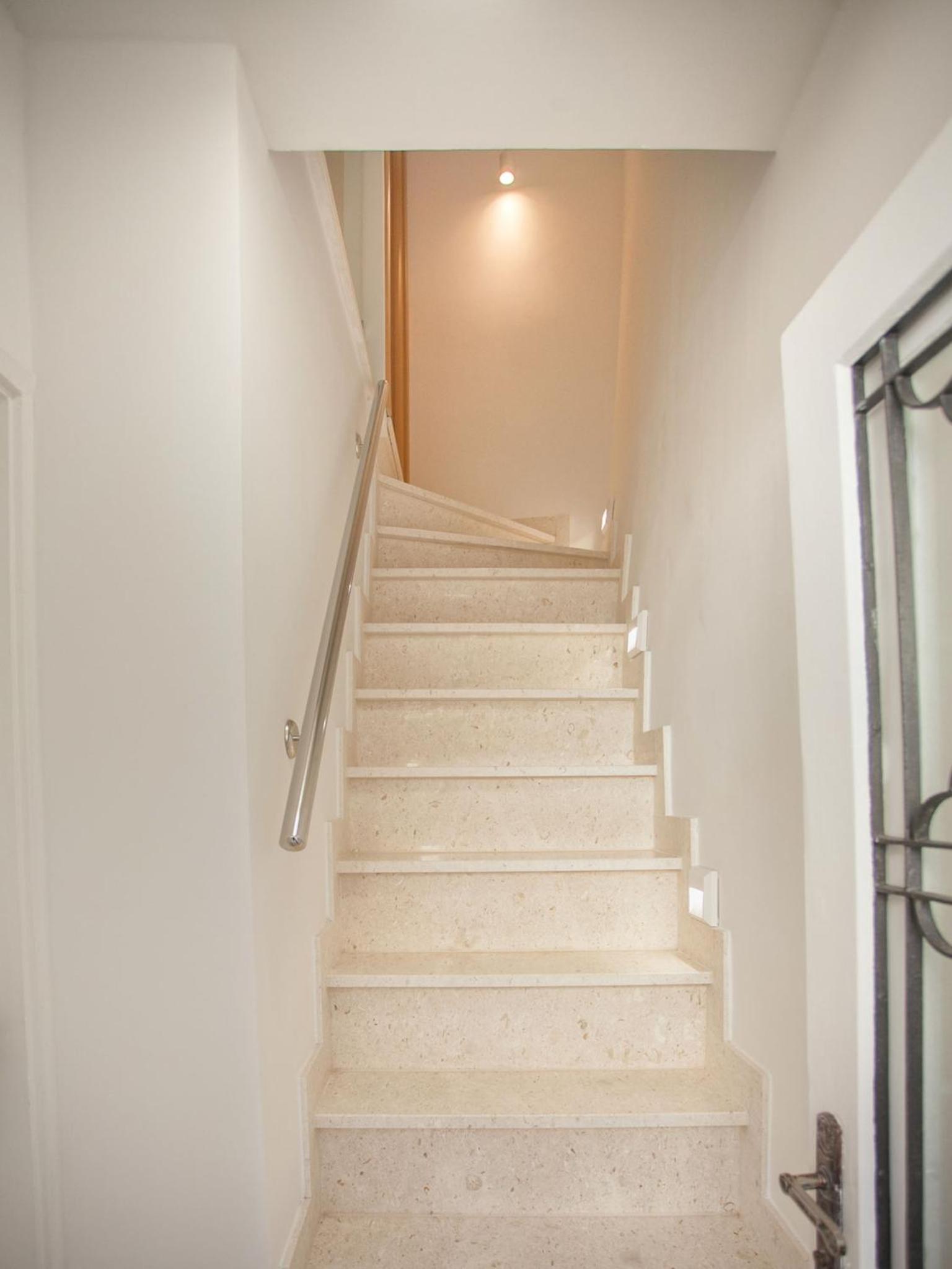 Duplex Apartment - Photo 12
