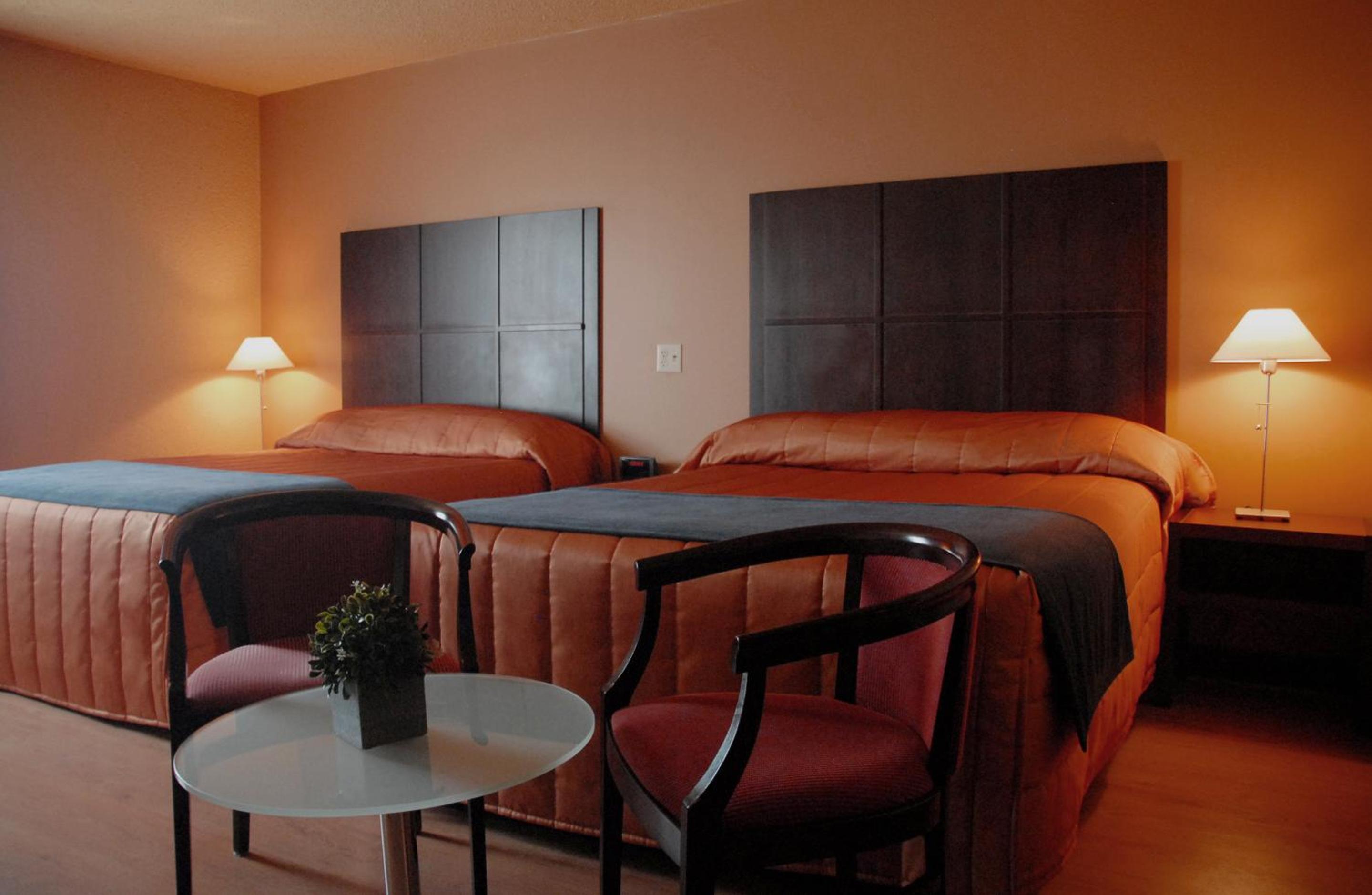 Superior Queen Room with Two Queen Beds photo 1
