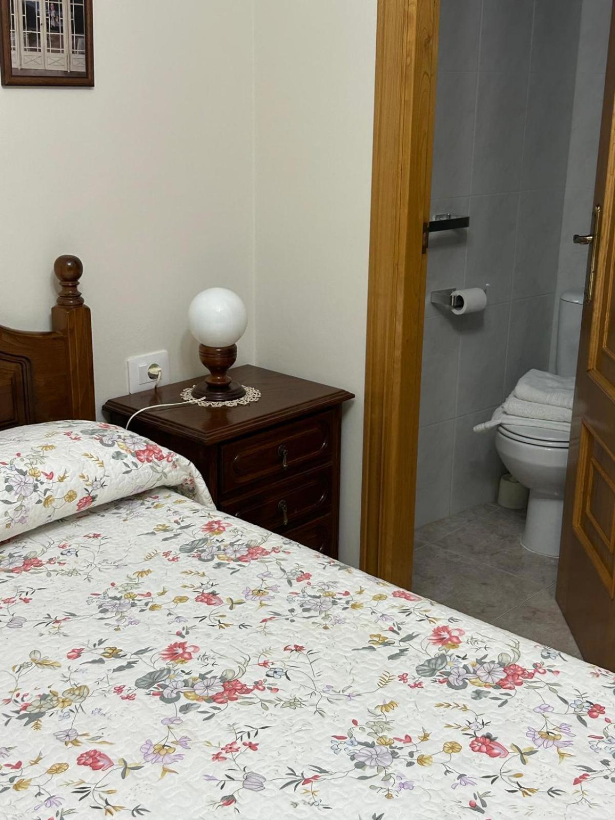 Single Room photo 3