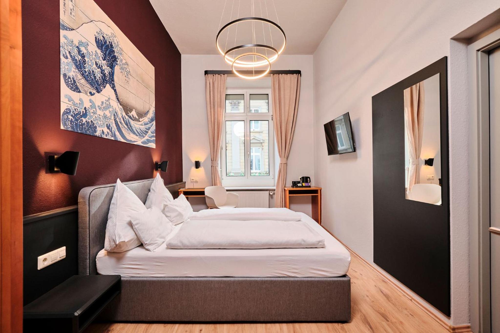 Large Double Room