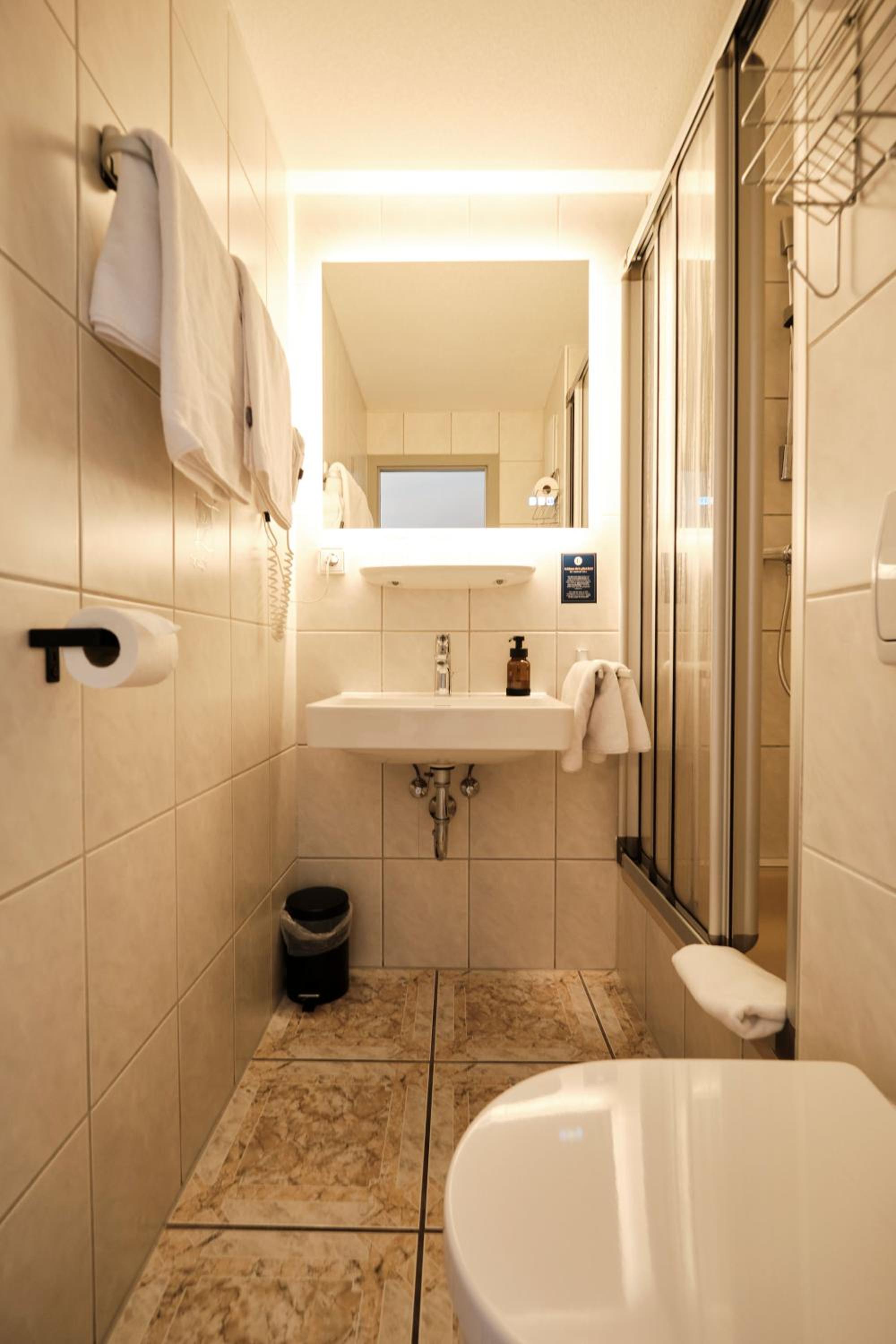 Large Double Room