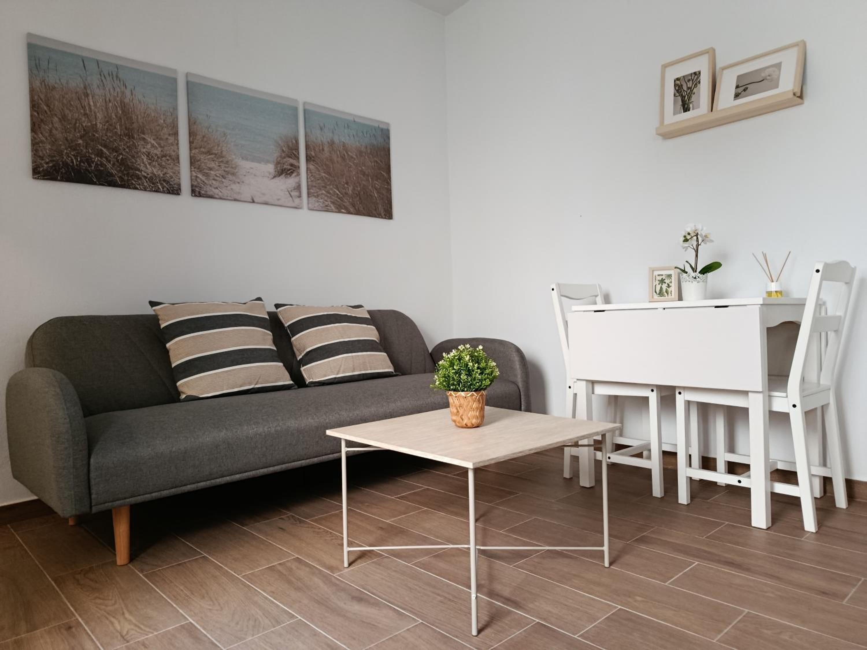 Apartment - Ground Floor photo 3