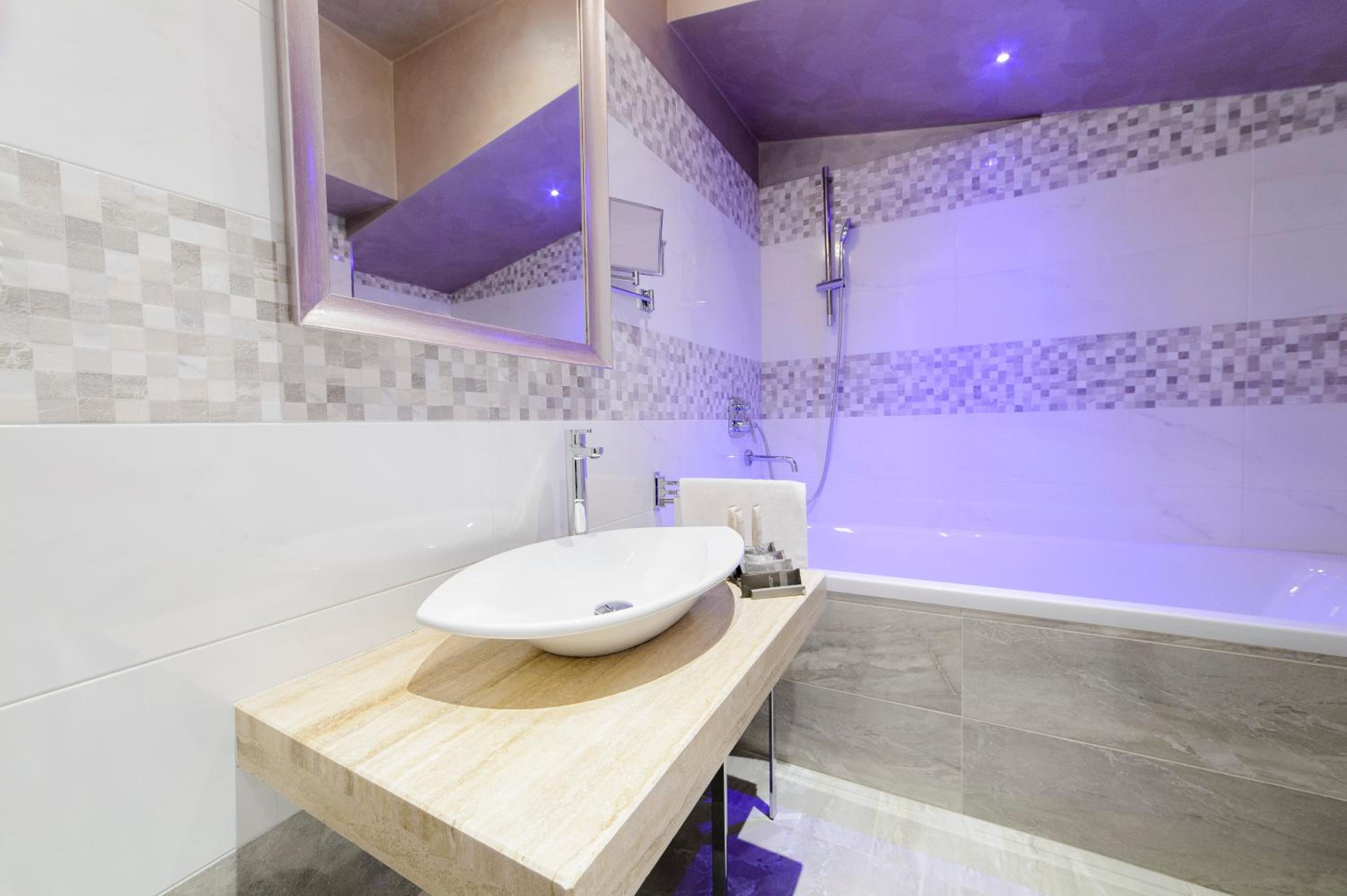 Deluxe Junior Suite
