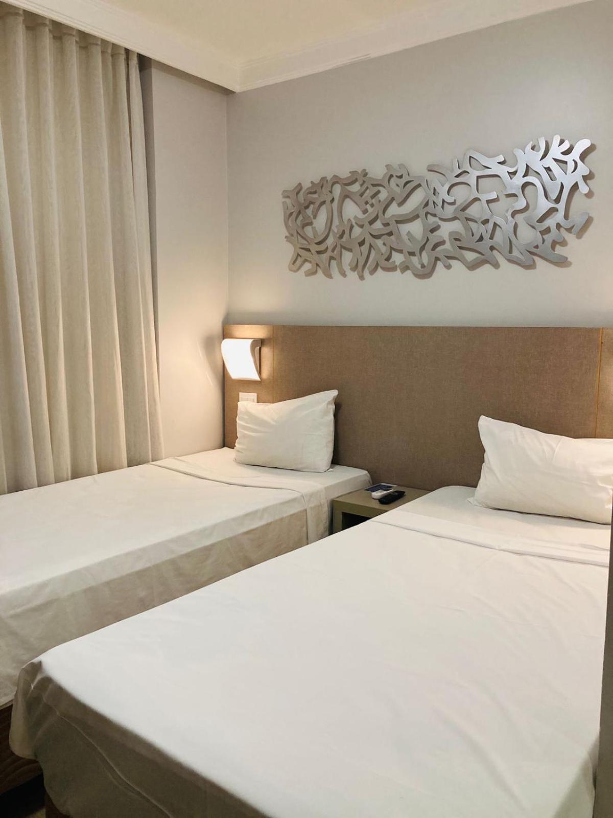 Twin Room - Disability Access photo 2
