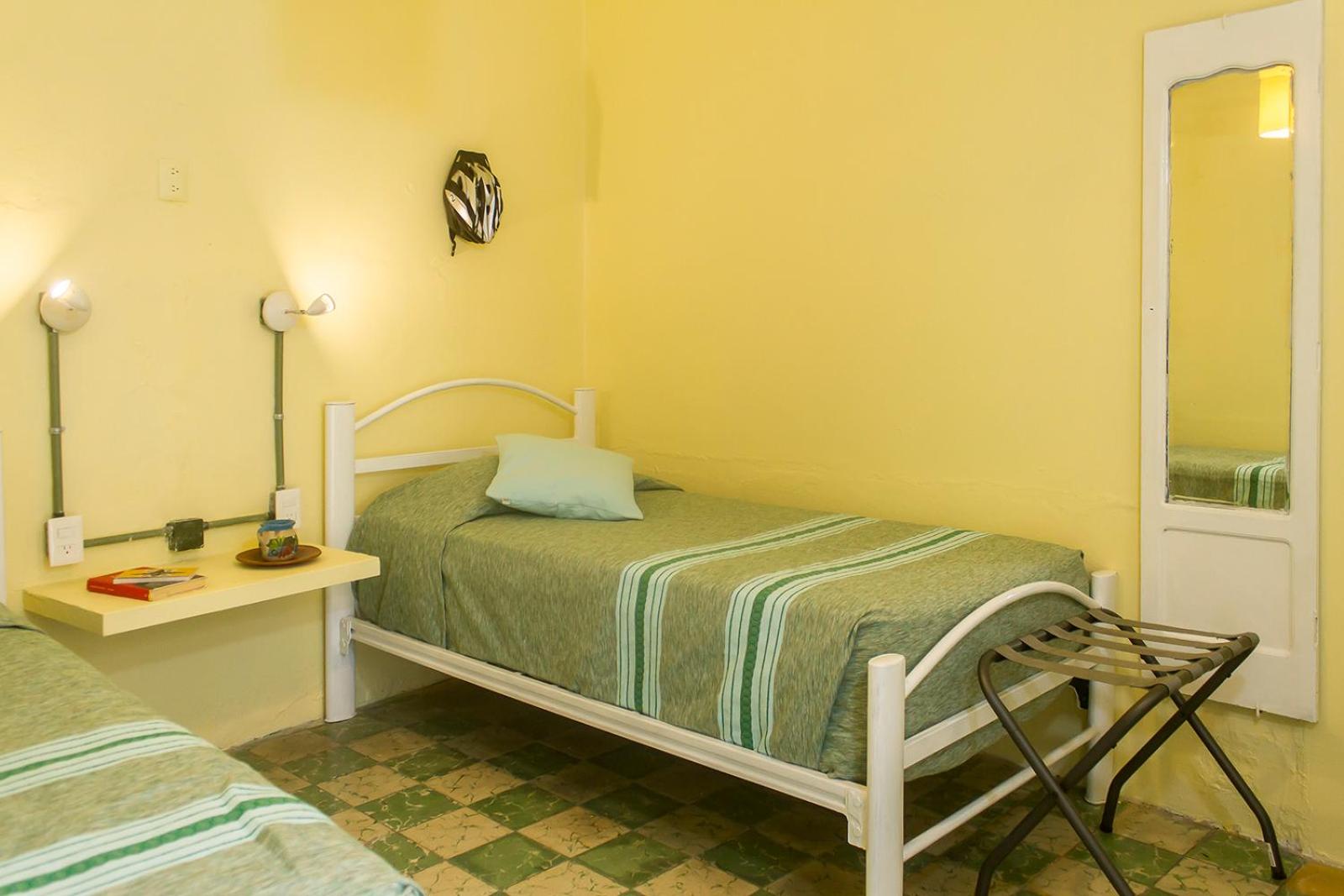 Twin Room with Shared Bathroom photo 2