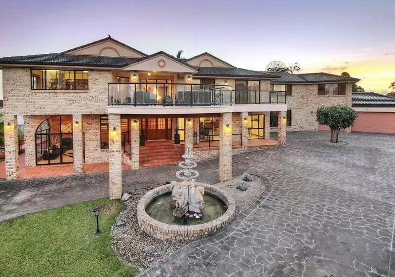 Six-Bedroom House